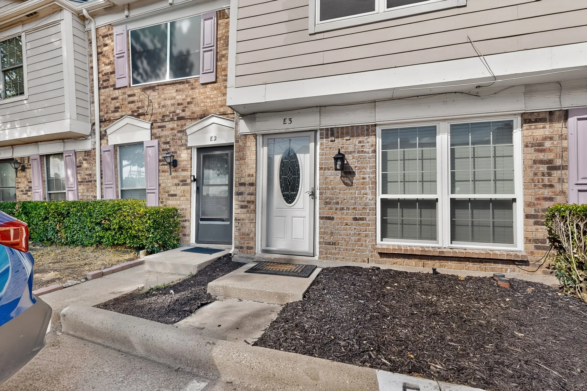 Condominium For Sale in Dallas County , 617 Carriagehouse Lane E3, Garland, Texas 75040, 2 Bedroom, 2 Bathroom, Garage spaces, 1,110 Sqft, built in 1984, mls#21400686, Real Estate Agent in Garland, Homes For Sale in Dallas county, Homes For Sale in Garland, Realtor in Garland Texas, Real Estate Brokerage Independent Realty Texas, Luminita Cordes Realtor