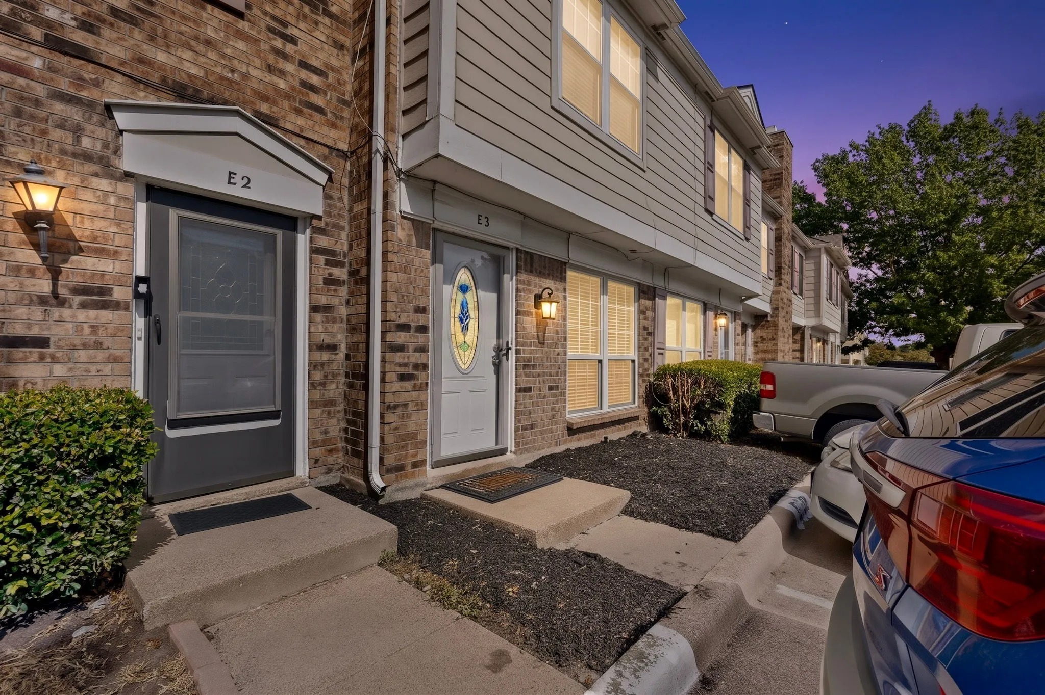 Condominium For Sale in Dallas County , 617 Carriagehouse Lane E3, Garland, Texas 75040, 2 Bedroom, 2 Bathroom, Garage spaces, 1,110 Sqft, built in 1984, mls#21400686, Real Estate Agent in Garland, Homes For Sale in Dallas county, Homes For Sale in Garland, Realtor in Garland Texas, Real Estate Brokerage Independent Realty Texas, Luminita Cordes Realtor