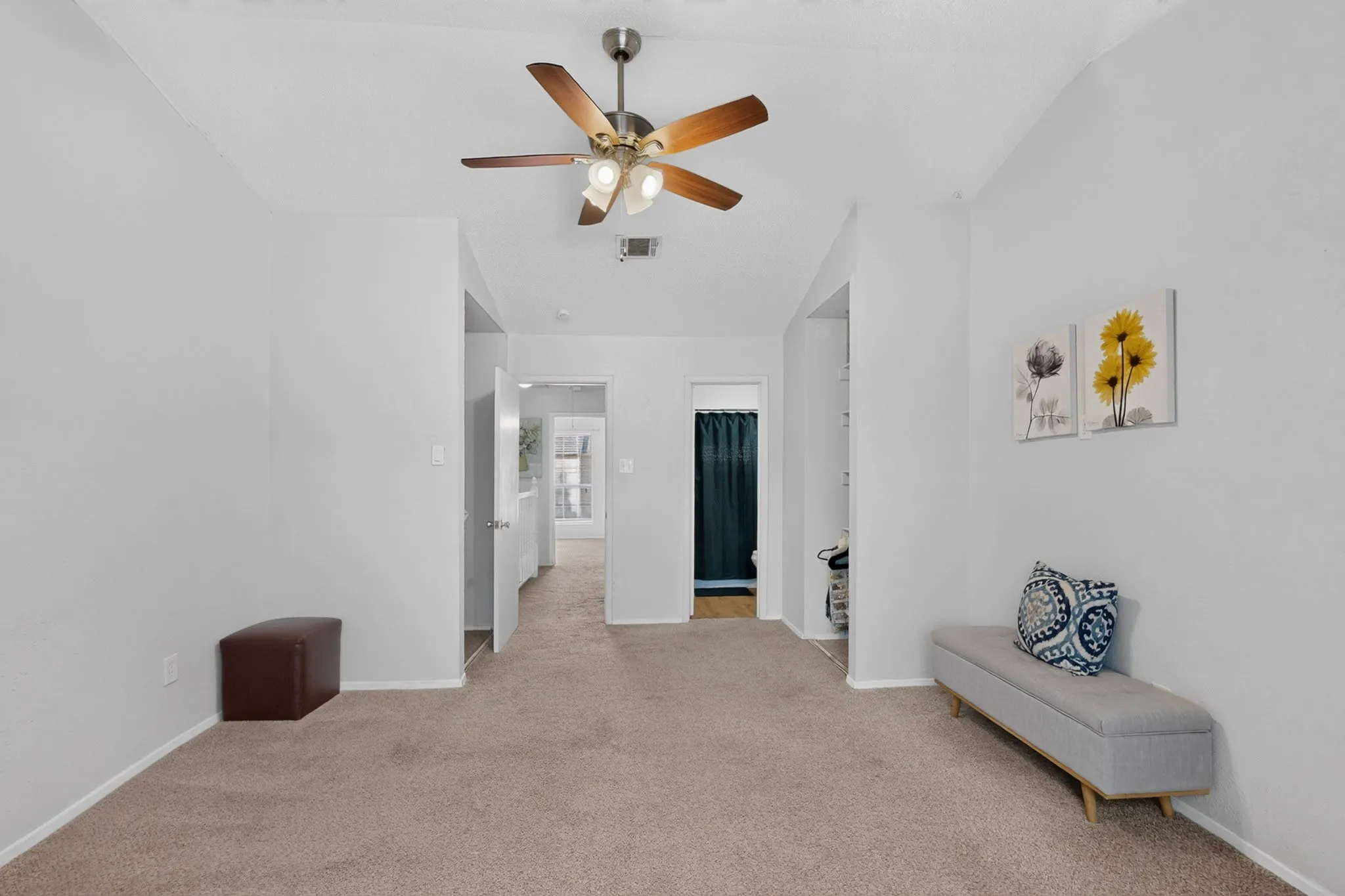 Condominium For Sale in Dallas County , 617 Carriagehouse Lane E3, Garland, Texas 75040, 2 Bedroom, 2 Bathroom, Garage spaces, 1,110 Sqft, built in 1984, mls#21400686, Real Estate Agent in Garland, Homes For Sale in Dallas county, Homes For Sale in Garland, Realtor in Garland Texas, Real Estate Brokerage Independent Realty Texas, Luminita Cordes Realtor