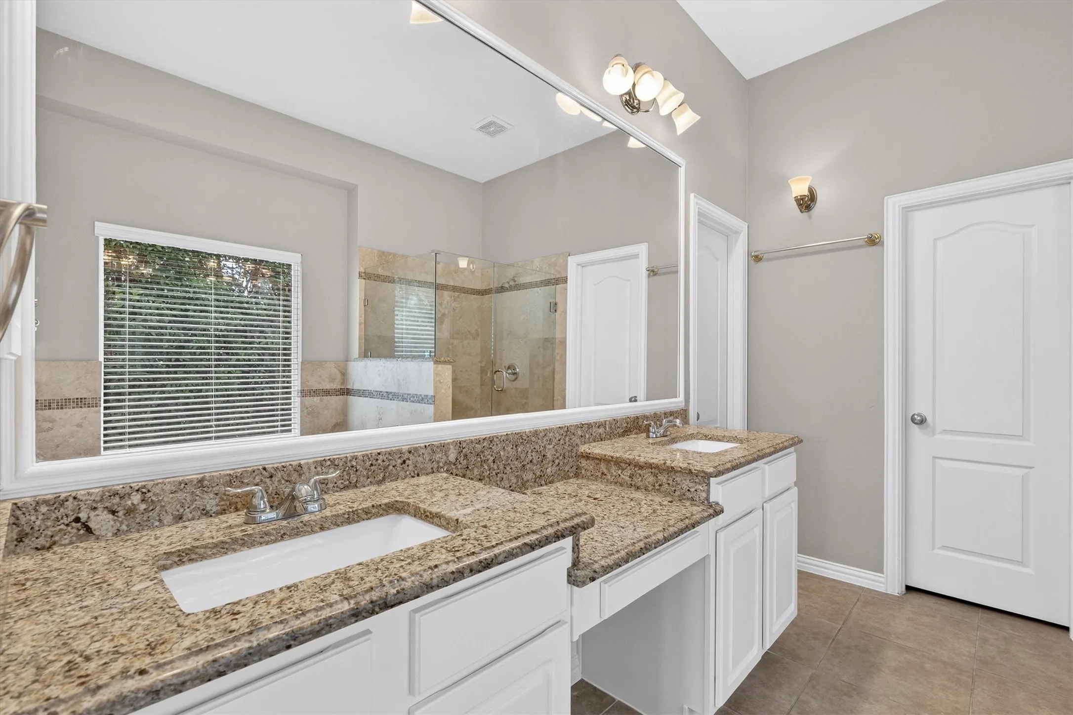 Single Family Residence For Sale in Collin County , 8005 Strecker Lane, Plano, Texas 75025, 5 Bedroom, 4 Bathroom, 2 Garage spaces, 3,081 Sqft, built in 1998, mls#21401006, Real Estate Agent in Plano, Homes For Sale in Collin county, Homes For Sale in Plano, Realtor in Plano Texas, Real Estate Brokerage Independent Realty Texas, Luminita Cordes Realtor