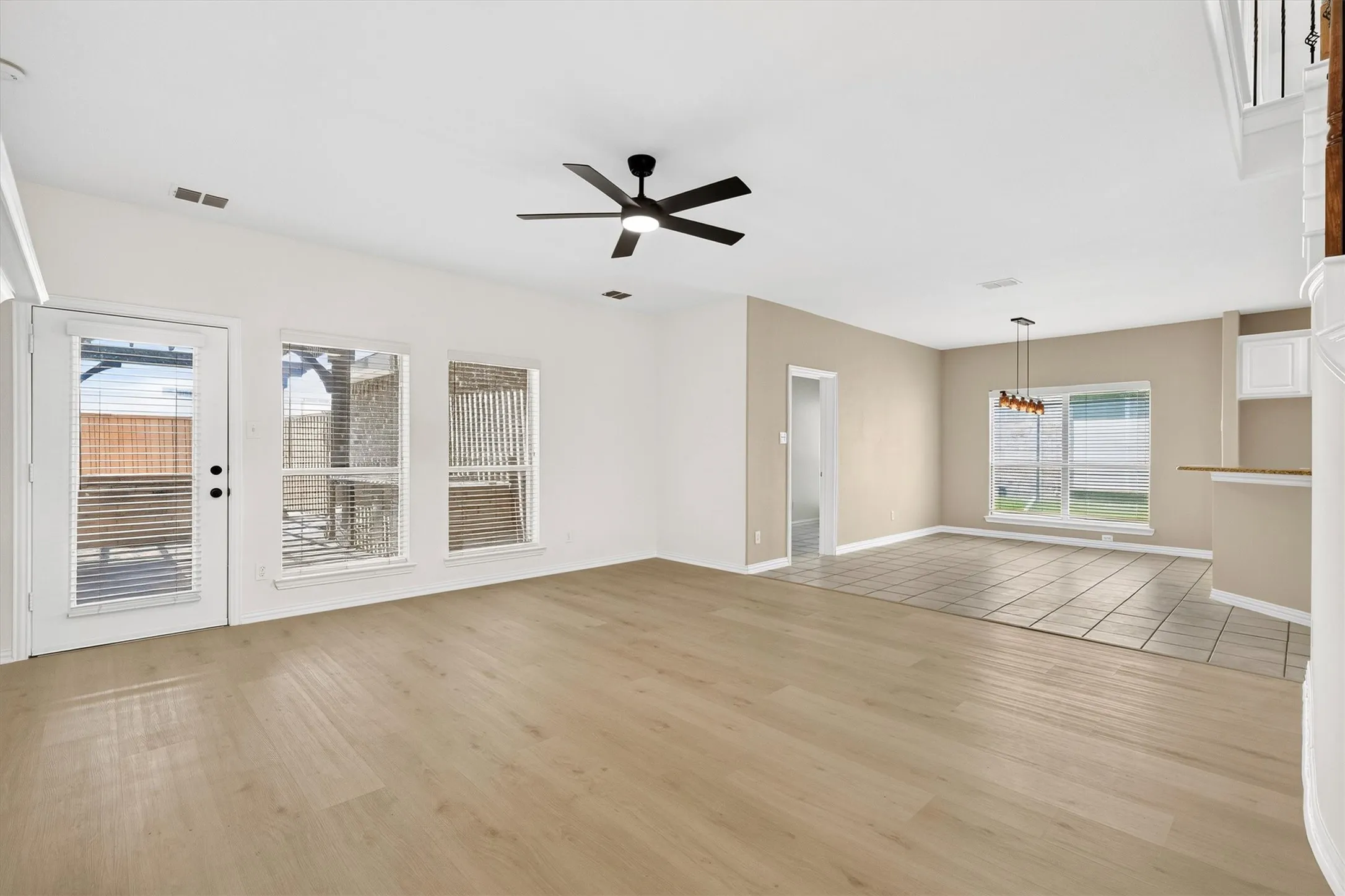 Single Family Residence For Sale in Collin County , 8005 Strecker Lane, Plano, Texas 75025, 5 Bedroom, 4 Bathroom, 2 Garage spaces, 3,081 Sqft, built in 1998, mls#21401006, Real Estate Agent in Plano, Homes For Sale in Collin county, Homes For Sale in Plano, Realtor in Plano Texas, Real Estate Brokerage Independent Realty Texas, Luminita Cordes Realtor