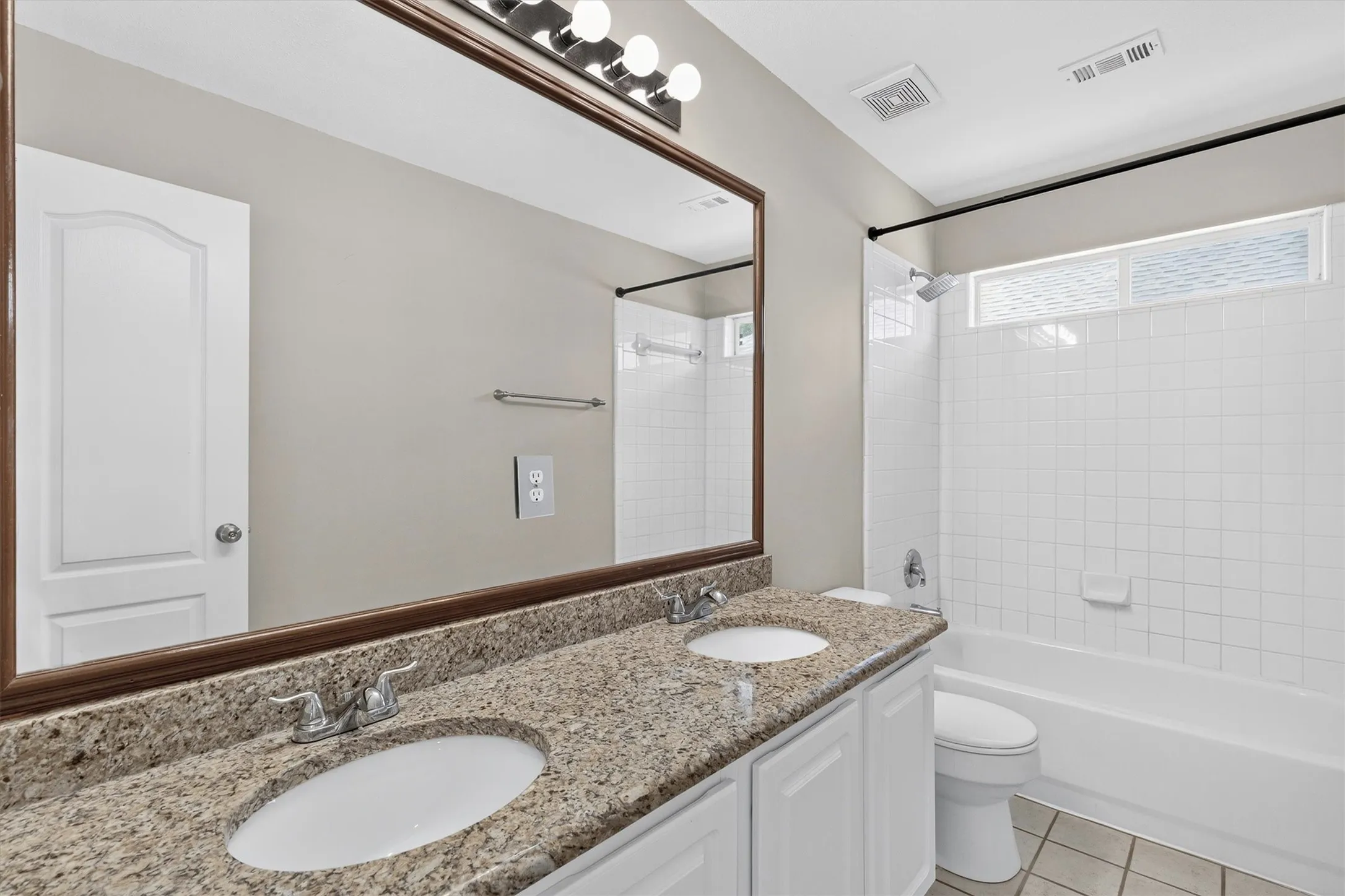 Single Family Residence For Sale in Collin County , 8005 Strecker Lane, Plano, Texas 75025, 5 Bedroom, 4 Bathroom, 2 Garage spaces, 3,081 Sqft, built in 1998, mls#21401006, Real Estate Agent in Plano, Homes For Sale in Collin county, Homes For Sale in Plano, Realtor in Plano Texas, Real Estate Brokerage Independent Realty Texas, Luminita Cordes Realtor