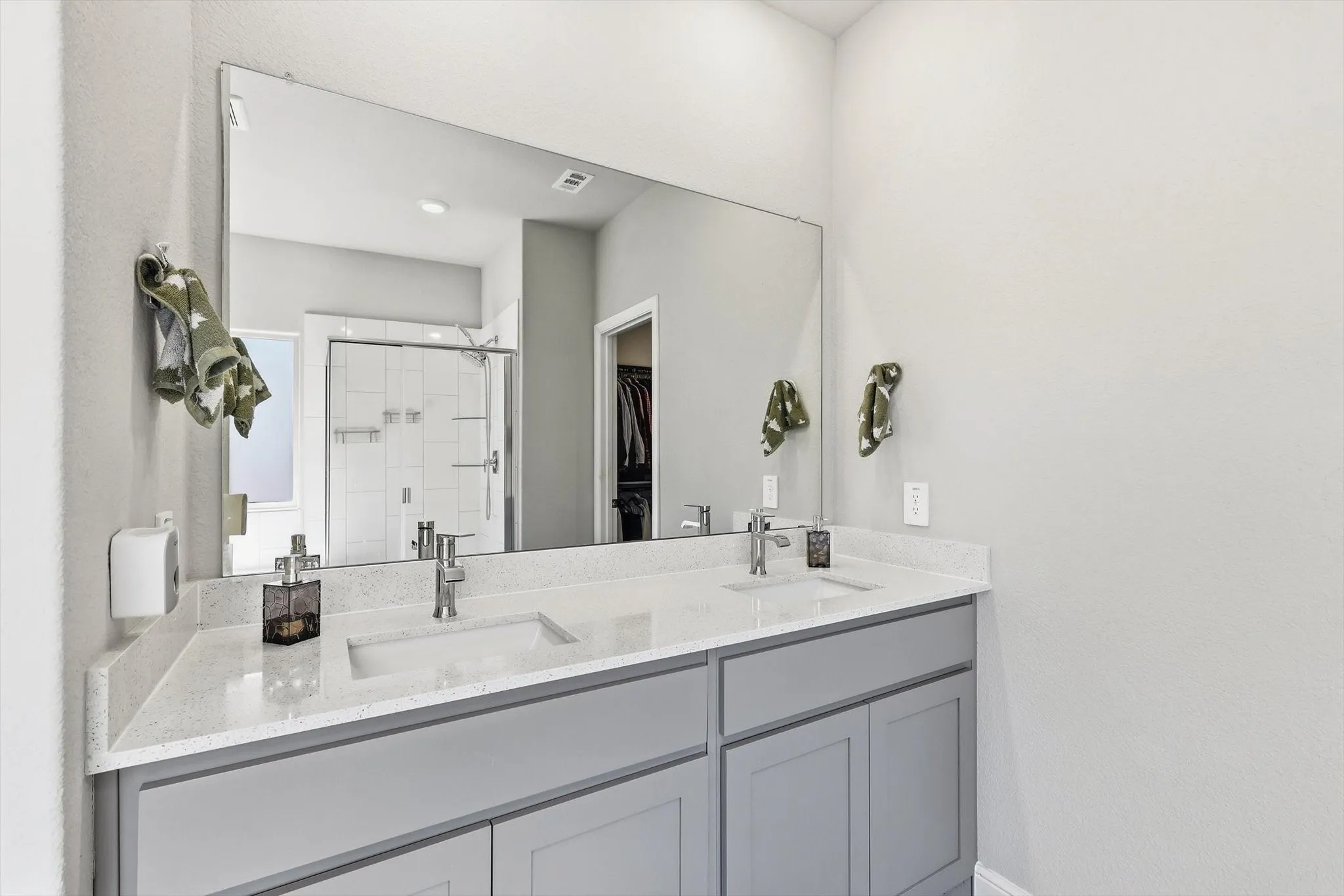 Single Family Residence For Sale in Denton County , 15545 Canford Terrace, Fort Worth, Texas 76247, 4 Bedroom, 3 Bathroom, 2 Garage spaces, 2,528 Sqft, built in 2023, mls#21400511, Real Estate Agent in Fort Worth, Homes For Sale in Denton county, Homes For Sale in Fort Worth, Realtor in Fort Worth Texas, Real Estate Brokerage Independent Realty Texas, Luminita Cordes Realtor