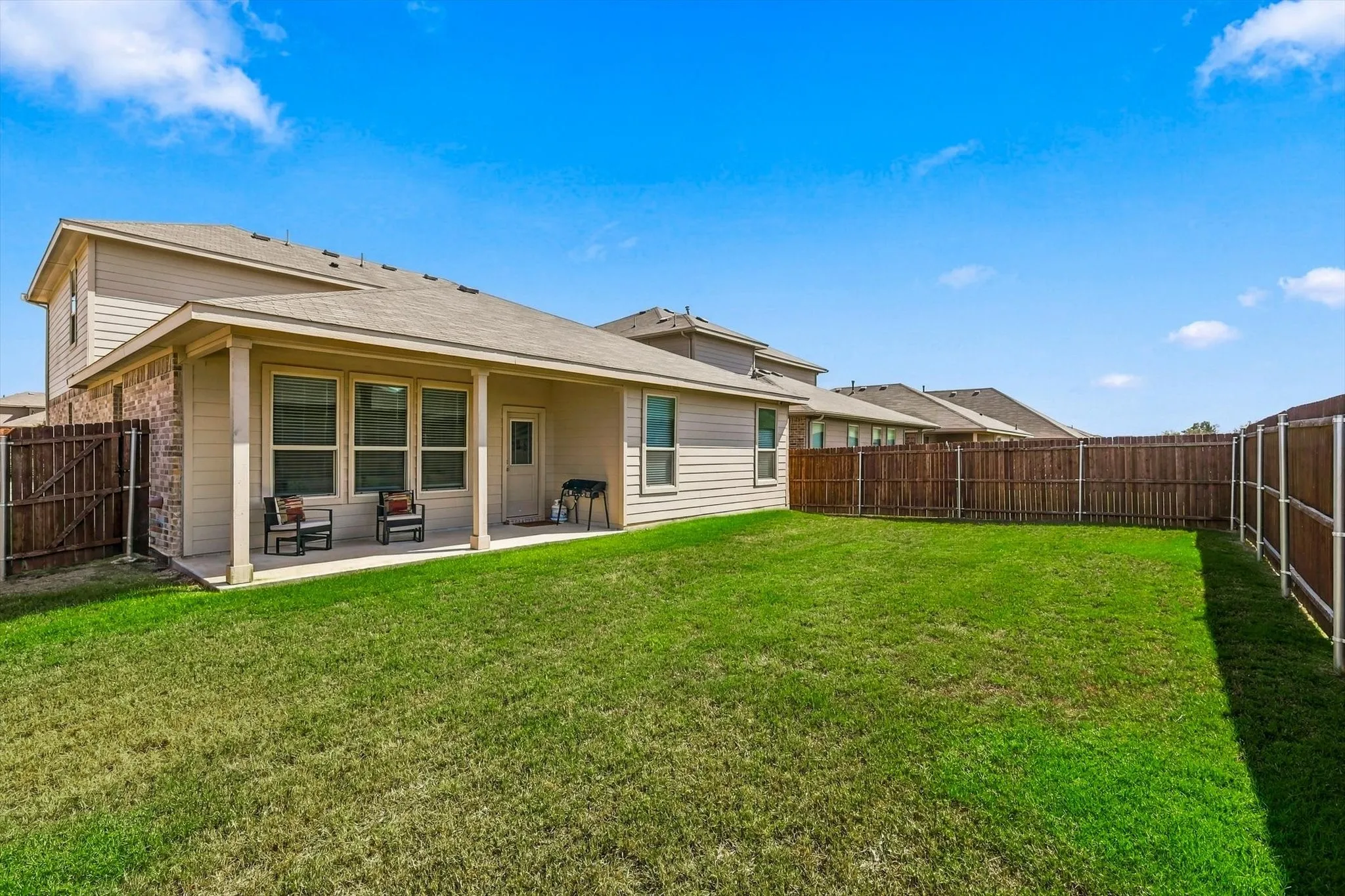 Single Family Residence For Sale in Denton County , 15545 Canford Terrace, Fort Worth, Texas 76247, 4 Bedroom, 3 Bathroom, 2 Garage spaces, 2,528 Sqft, built in 2023, mls#21400511, Real Estate Agent in Fort Worth, Homes For Sale in Denton county, Homes For Sale in Fort Worth, Realtor in Fort Worth Texas, Real Estate Brokerage Independent Realty Texas, Luminita Cordes Realtor