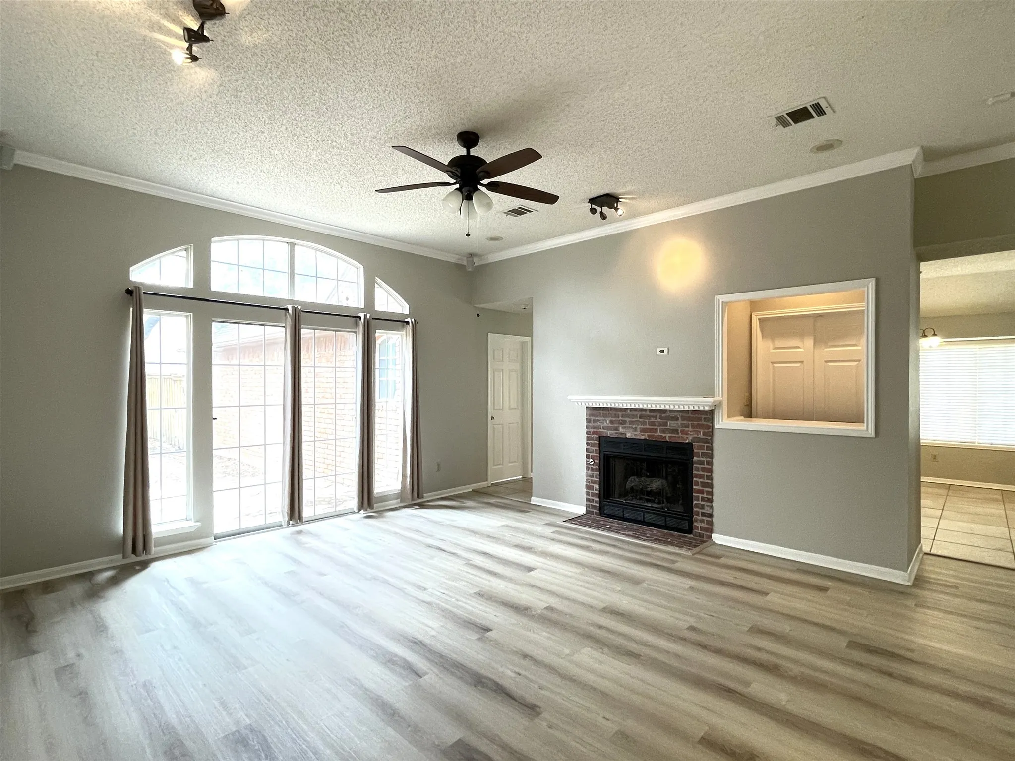 Single Family Residence For Rent in Collin County , 3616 Worthington Way, Plano, Texas 75023, 4 Bedroom, 2 Bathroom, 2 Garage spaces, 2,281 Sqft, built in 1986, mls#21399835, Real Estate Agent in Plano, Homes For Rent in Collin county, Homes For Rent in Plano, Realtor in Plano Texas, Real Estate Brokerage Independent Realty Texas, Luminita Cordes Realtor