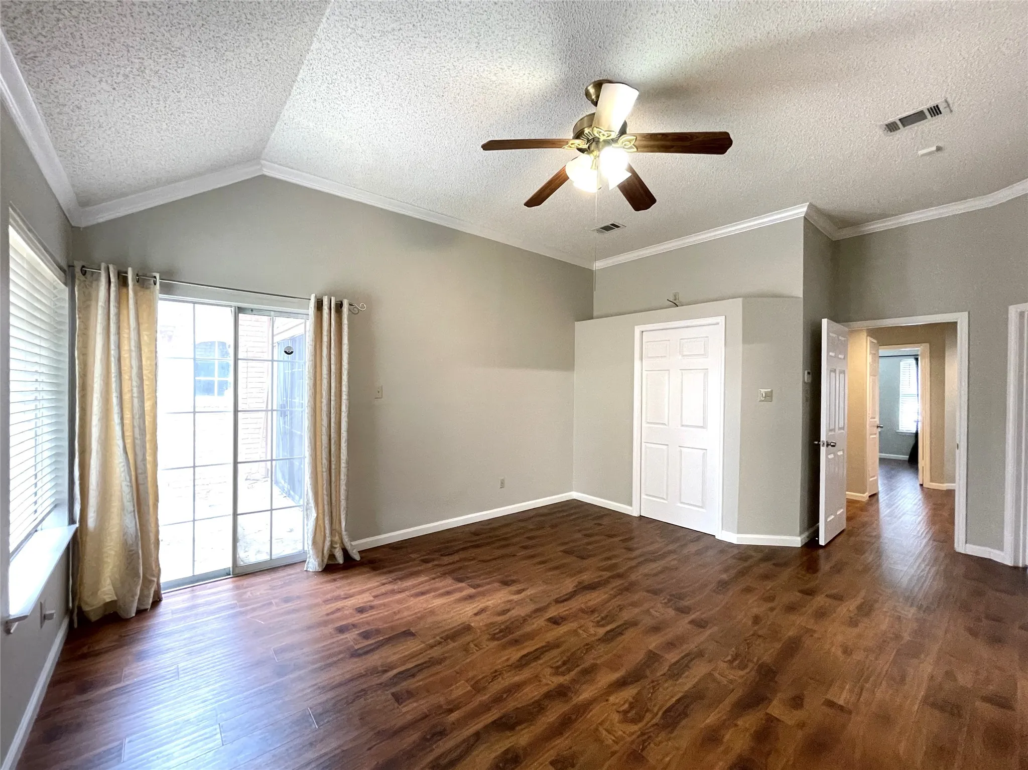 Single Family Residence For Rent in Collin County , 3616 Worthington Way, Plano, Texas 75023, 4 Bedroom, 2 Bathroom, 2 Garage spaces, 2,281 Sqft, built in 1986, mls#21399835, Real Estate Agent in Plano, Homes For Rent in Collin county, Homes For Rent in Plano, Realtor in Plano Texas, Real Estate Brokerage Independent Realty Texas, Luminita Cordes Realtor