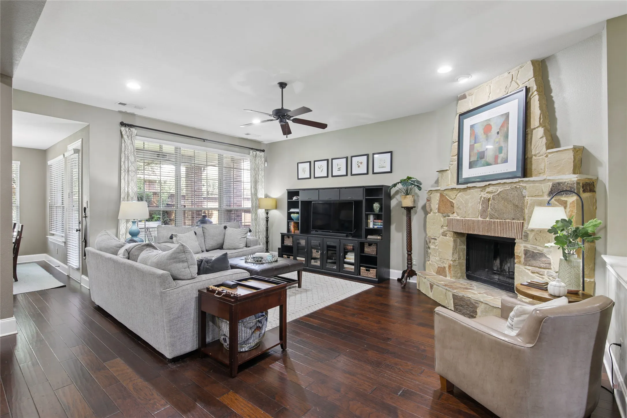 Single Family Residence For Sale in Denton County , 8501 Bayberry Avenue, Lantana, Texas 76226, 4 Bedroom, 5 Bathroom, 2 Garage spaces, 3,759 Sqft, built in 2008, mls#21400322, Real Estate Agent in Lantana, Homes For Sale in Denton county, Homes For Sale in Lantana, Realtor in Lantana Texas, Real Estate Brokerage Independent Realty Texas, Luminita Cordes Realtor