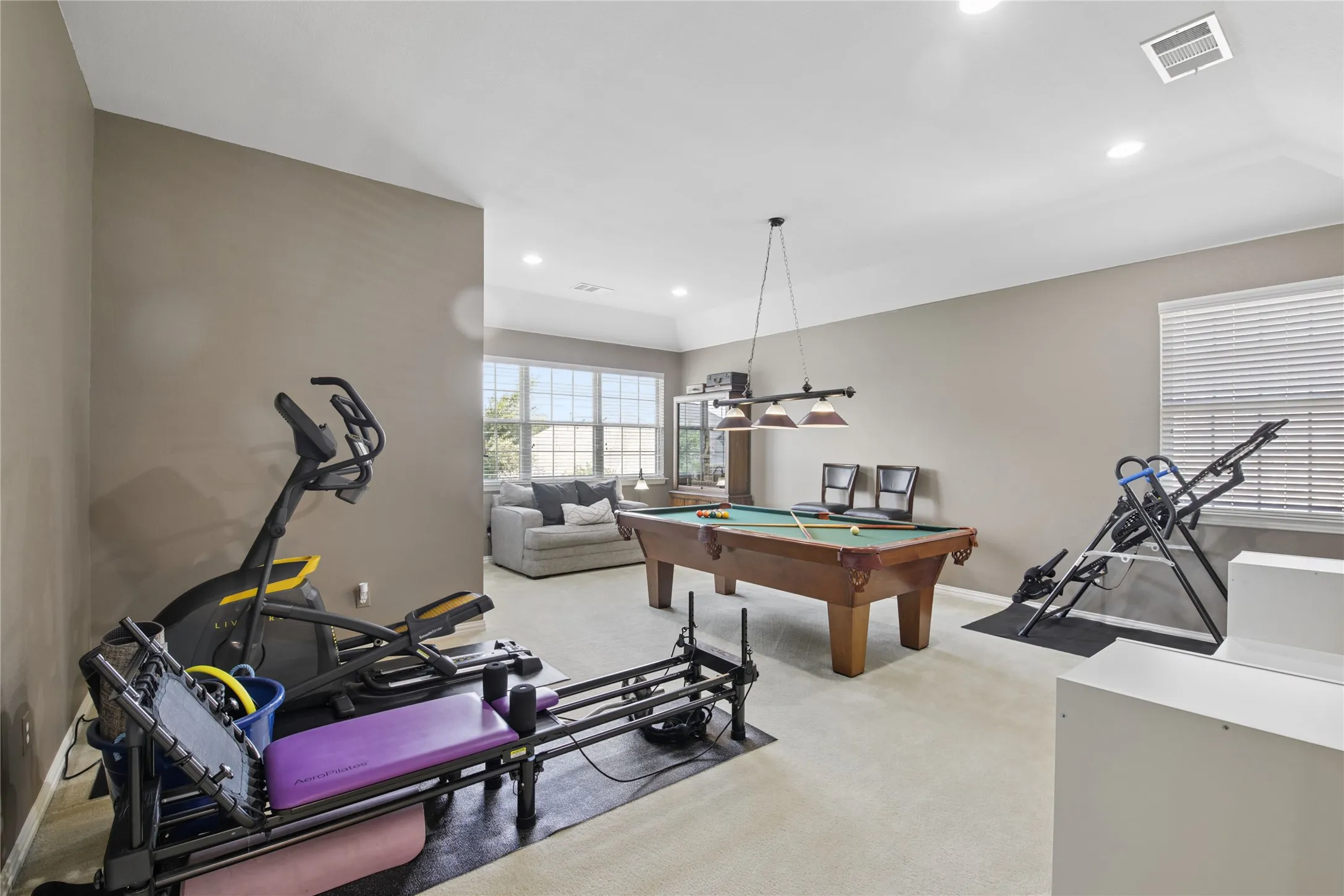 Single Family Residence For Sale in Denton County , 8501 Bayberry Avenue, Lantana, Texas 76226, 4 Bedroom, 5 Bathroom, 2 Garage spaces, 3,759 Sqft, built in 2008, mls#21400322, Real Estate Agent in Lantana, Homes For Sale in Denton county, Homes For Sale in Lantana, Realtor in Lantana Texas, Real Estate Brokerage Independent Realty Texas, Luminita Cordes Realtor
