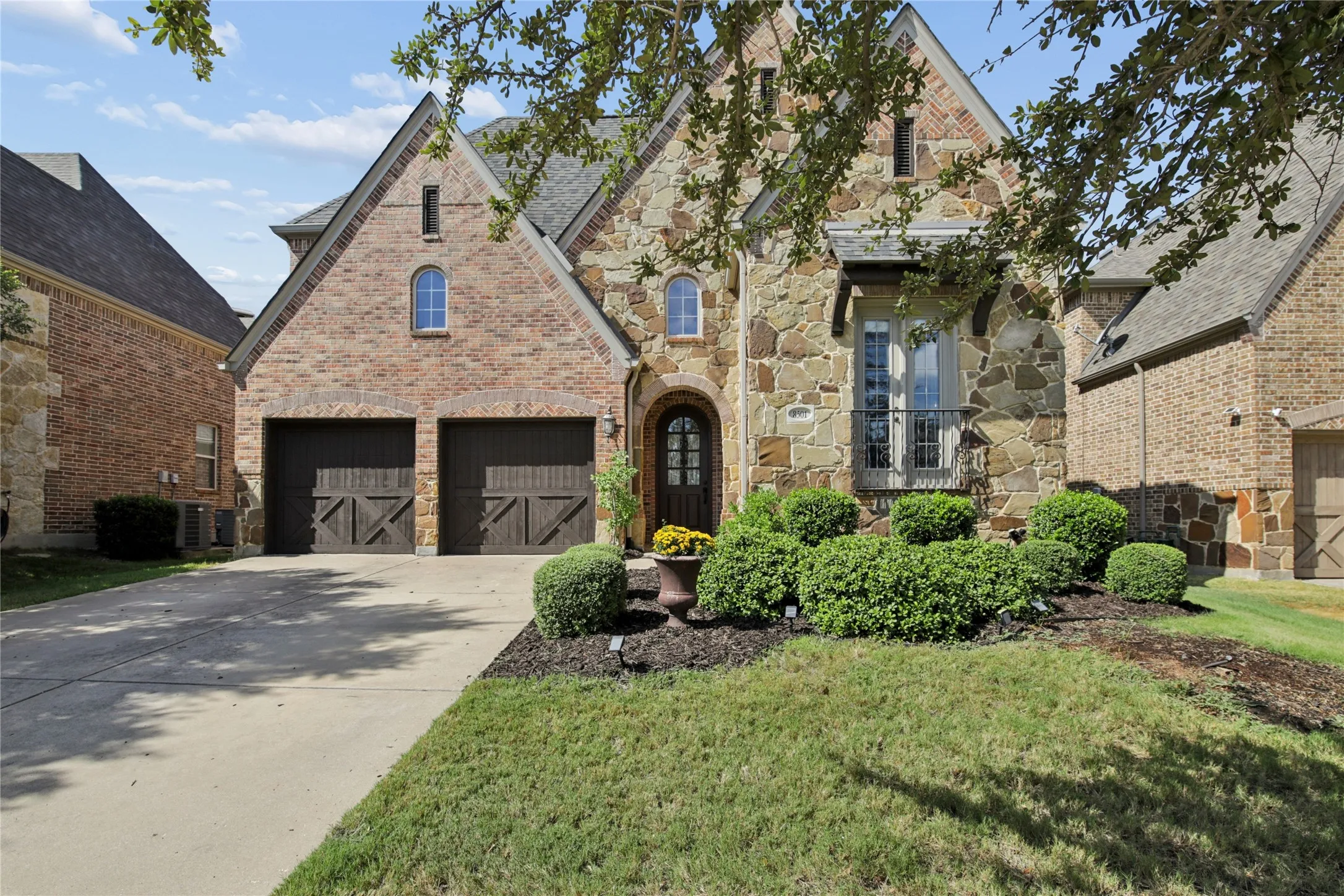 Single Family Residence For Sale in Denton County , 8501 Bayberry Avenue, Lantana, Texas 76226, 4 Bedroom, 5 Bathroom, 2 Garage spaces, 3,759 Sqft, built in 2008, mls#21400322, Real Estate Agent in Lantana, Homes For Sale in Denton county, Homes For Sale in Lantana, Realtor in Lantana Texas, Real Estate Brokerage Independent Realty Texas, Luminita Cordes Realtor