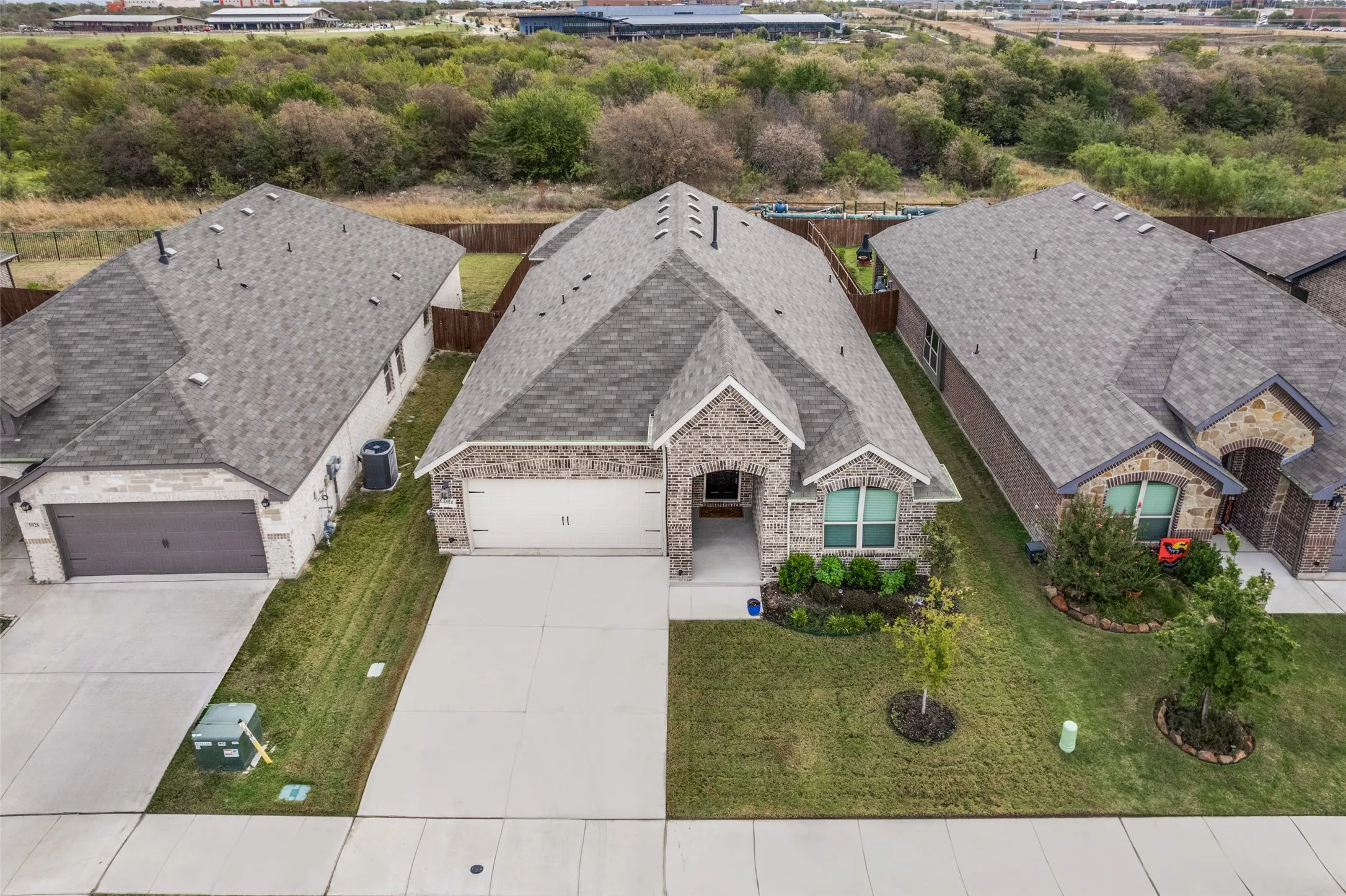Single Family Residence For Sale in Tarrant County , 5924 Pine River Lane, Fort Worth, Texas 76179, 3 Bedroom, 2 Bathroom, 2 Garage spaces, 2,101 Sqft, built in 2023, mls#21400600, Real Estate Agent in Fort Worth, Homes For Sale in Tarrant county, Homes For Sale in Fort Worth, Realtor in Fort Worth Texas, Real Estate Brokerage Independent Realty Texas, Luminita Cordes Realtor