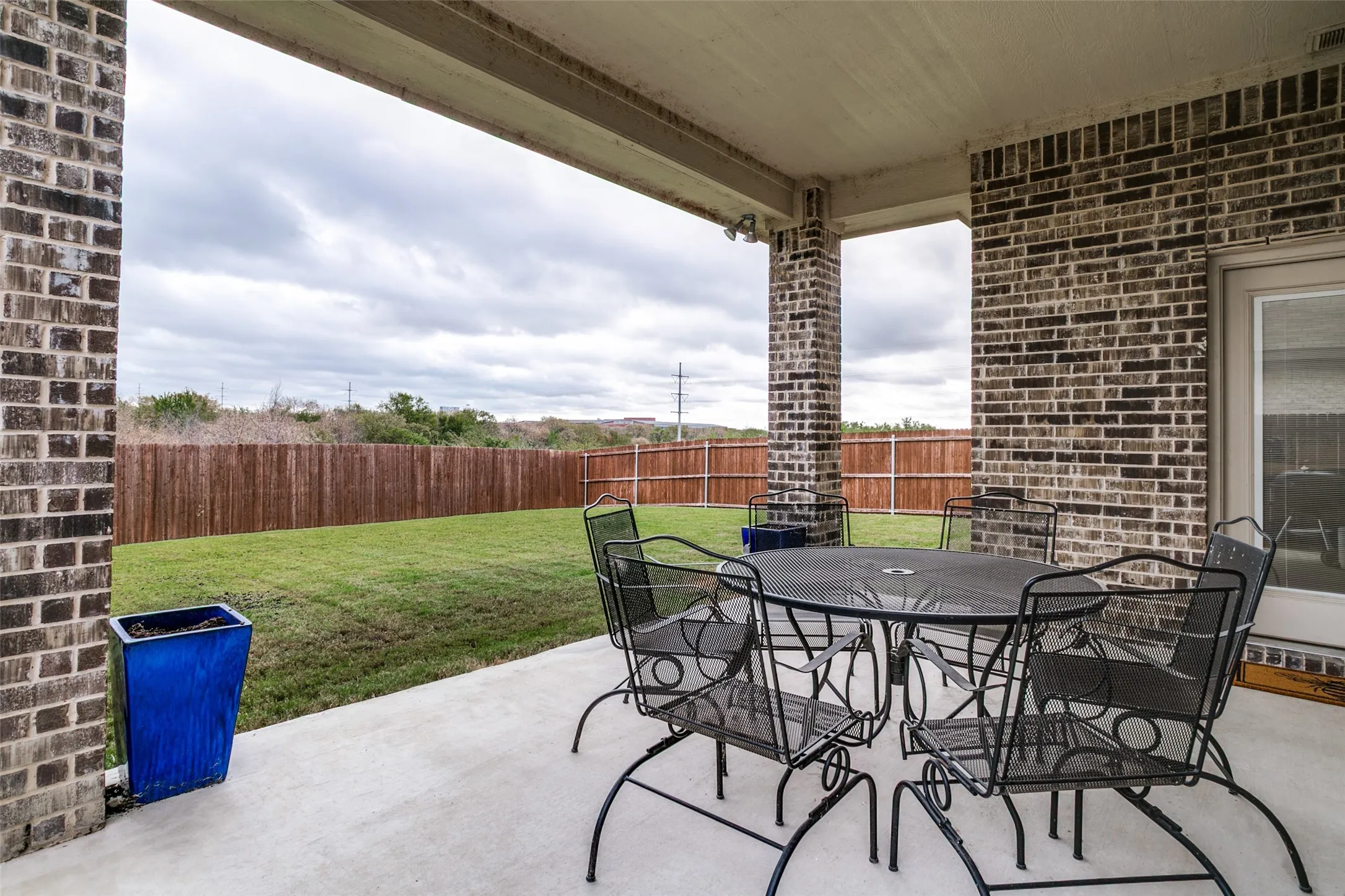 Single Family Residence For Sale in Tarrant County , 5924 Pine River Lane, Fort Worth, Texas 76179, 3 Bedroom, 2 Bathroom, 2 Garage spaces, 2,101 Sqft, built in 2023, mls#21400600, Real Estate Agent in Fort Worth, Homes For Sale in Tarrant county, Homes For Sale in Fort Worth, Realtor in Fort Worth Texas, Real Estate Brokerage Independent Realty Texas, Luminita Cordes Realtor
