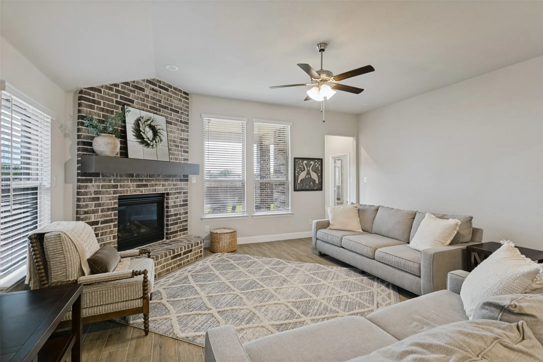 Single Family Residence For Sale in Tarrant County , 5924 Pine River Lane, Fort Worth, Texas 76179, 3 Bedroom, 2 Bathroom, 2 Garage spaces, 2,101 Sqft, built in 2023, mls#21400600, Real Estate Agent in Fort Worth, Homes For Sale in Tarrant county, Homes For Sale in Fort Worth, Realtor in Fort Worth Texas, Real Estate Brokerage Independent Realty Texas, Luminita Cordes Realtor