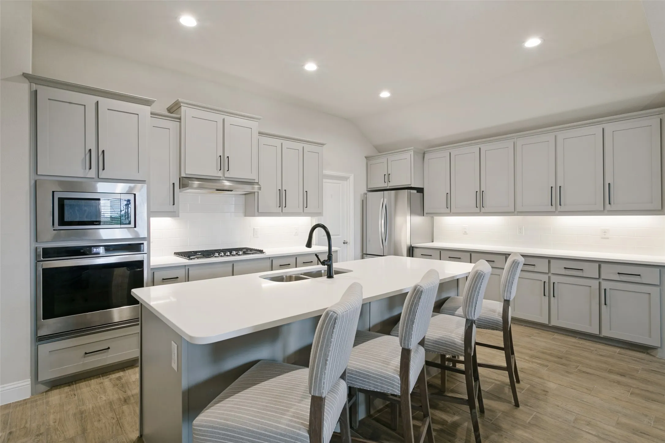 Single Family Residence For Sale in Tarrant County , 5924 Pine River Lane, Fort Worth, Texas 76179, 3 Bedroom, 2 Bathroom, 2 Garage spaces, 2,101 Sqft, built in 2023, mls#21400600, Real Estate Agent in Fort Worth, Homes For Sale in Tarrant county, Homes For Sale in Fort Worth, Realtor in Fort Worth Texas, Real Estate Brokerage Independent Realty Texas, Luminita Cordes Realtor