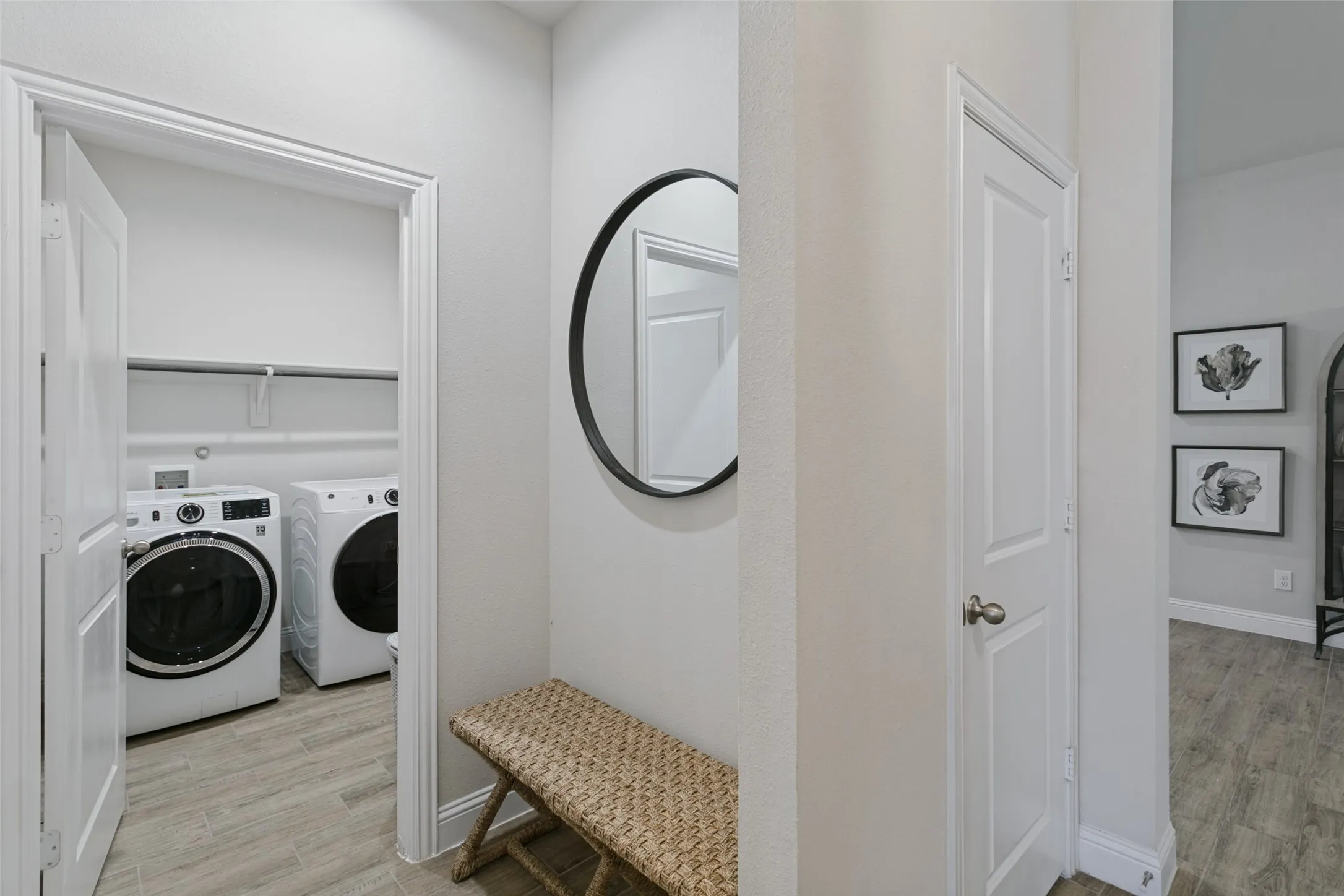 Single Family Residence For Sale in Tarrant County , 5924 Pine River Lane, Fort Worth, Texas 76179, 3 Bedroom, 2 Bathroom, 2 Garage spaces, 2,101 Sqft, built in 2023, mls#21400600, Real Estate Agent in Fort Worth, Homes For Sale in Tarrant county, Homes For Sale in Fort Worth, Realtor in Fort Worth Texas, Real Estate Brokerage Independent Realty Texas, Luminita Cordes Realtor