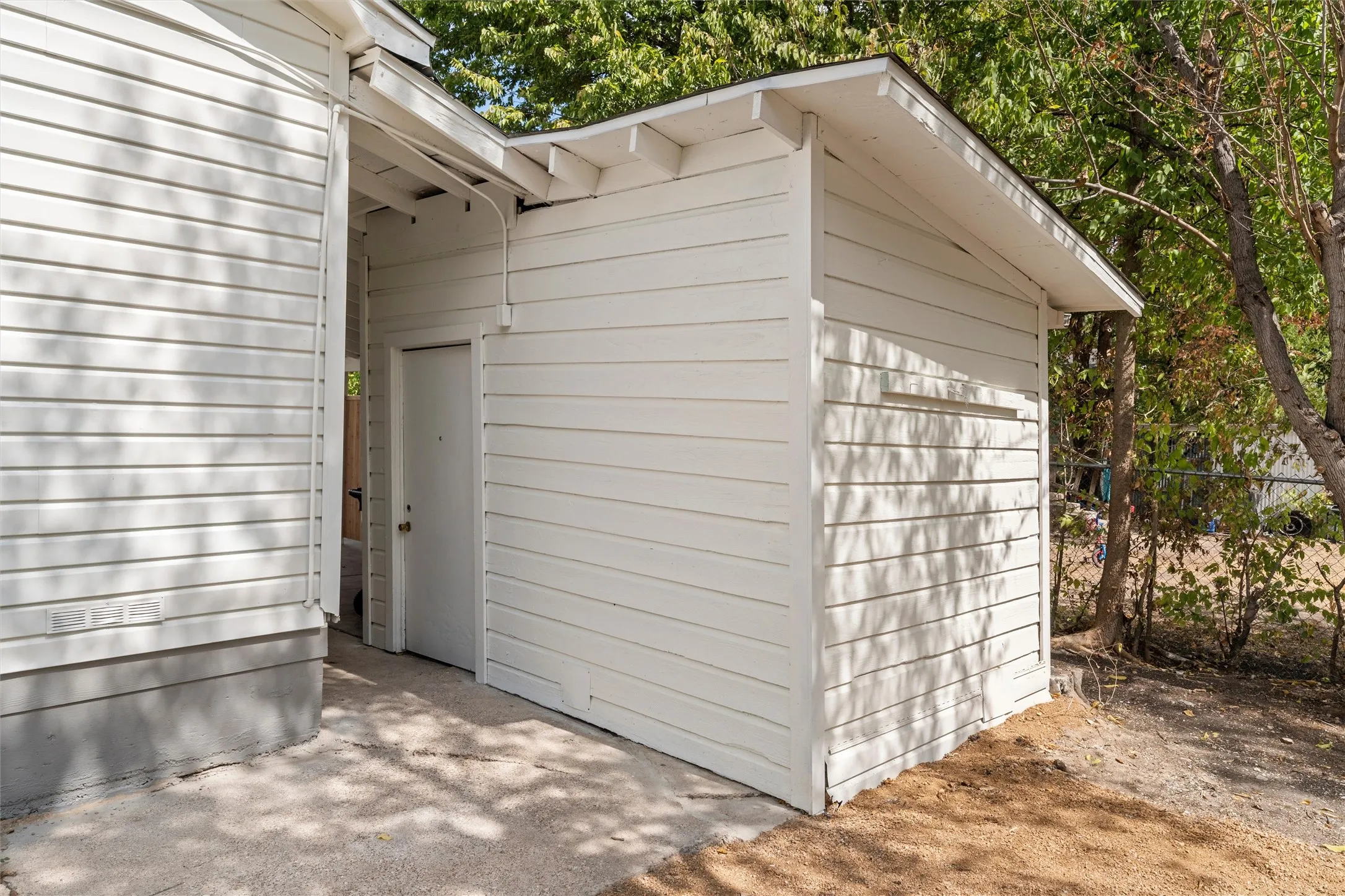 Single Family Residence For Sale in Mc Lennan County , 3436 Daughtrey Avenue, Waco, Texas 76711, 3 Bedroom, 1 Bathroom, Garage spaces, 1,114 Sqft, built in 1955, mls#21400695, Real Estate Agent in Waco, Homes For Sale in Mc Lennan county, Homes For Sale in Waco, Realtor in Waco Texas, Real Estate Brokerage Independent Realty Texas, Luminita Cordes Realtor