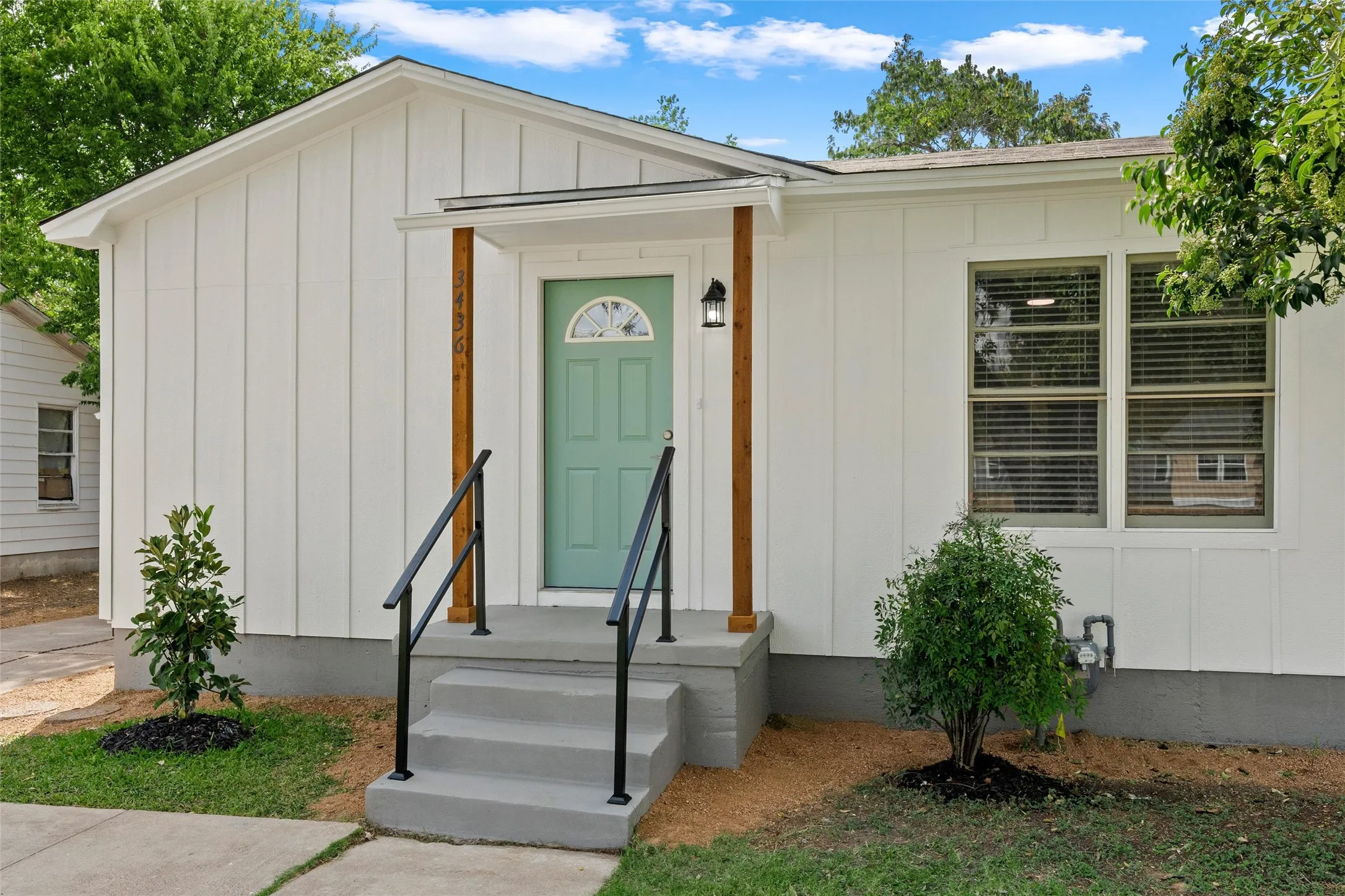 Single Family Residence For Sale in Mc Lennan County , 3436 Daughtrey Avenue, Waco, Texas 76711, 3 Bedroom, 1 Bathroom, Garage spaces, 1,114 Sqft, built in 1955, mls#21400695, Real Estate Agent in Waco, Homes For Sale in Mc Lennan county, Homes For Sale in Waco, Realtor in Waco Texas, Real Estate Brokerage Independent Realty Texas, Luminita Cordes Realtor