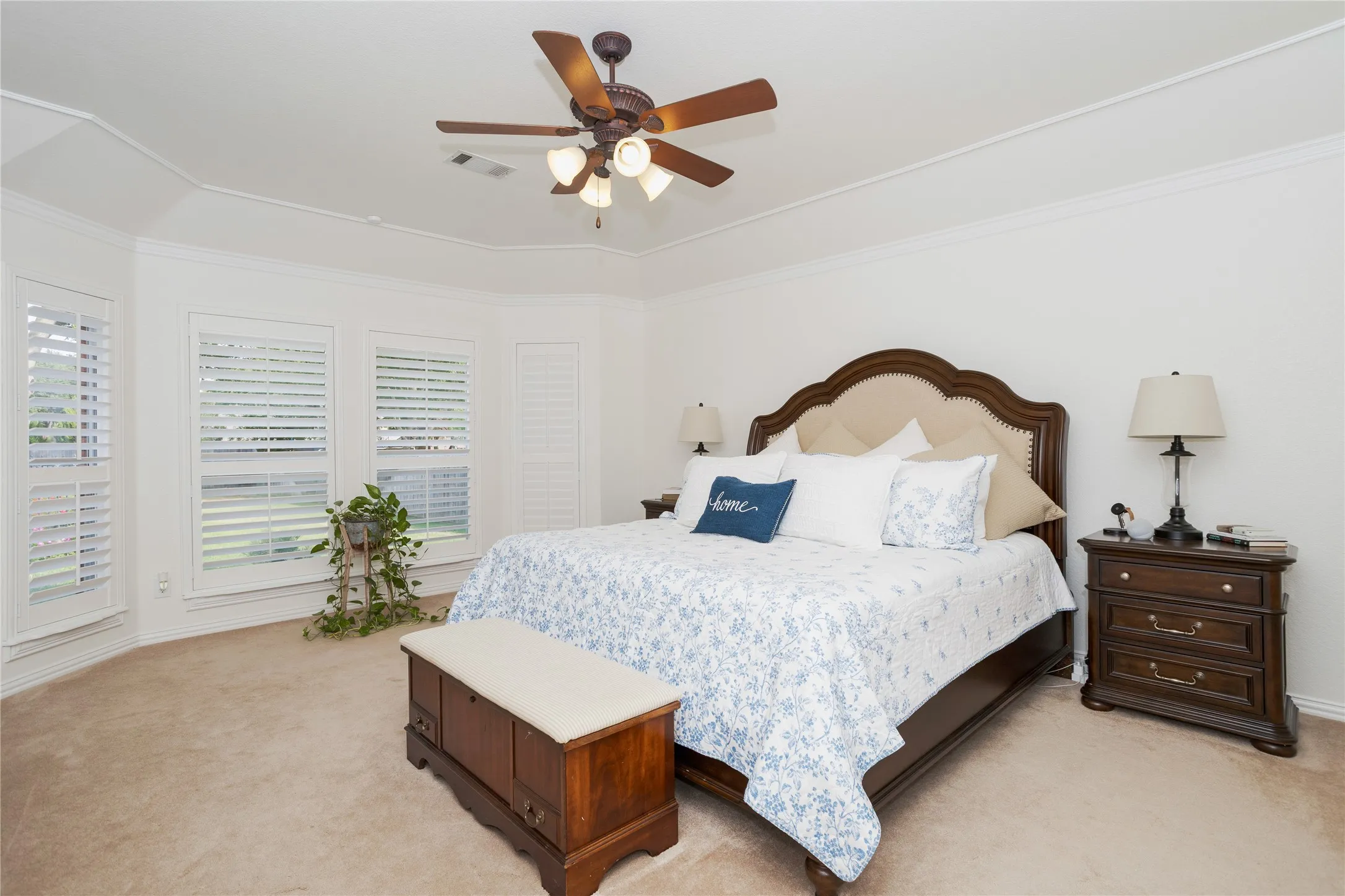 Single Family Residence For Sale in Tarrant County , 5601 Sycamore Drive, Colleyville, Texas 76034, 4 Bedroom, 3 Bathroom, 3 Garage spaces, 3,505 Sqft, built in 1991, mls#21399667, Real Estate Agent in Colleyville, Homes For Sale in Tarrant county, Homes For Sale in Colleyville, Realtor in Colleyville Texas, Real Estate Brokerage Independent Realty Texas, Luminita Cordes Realtor