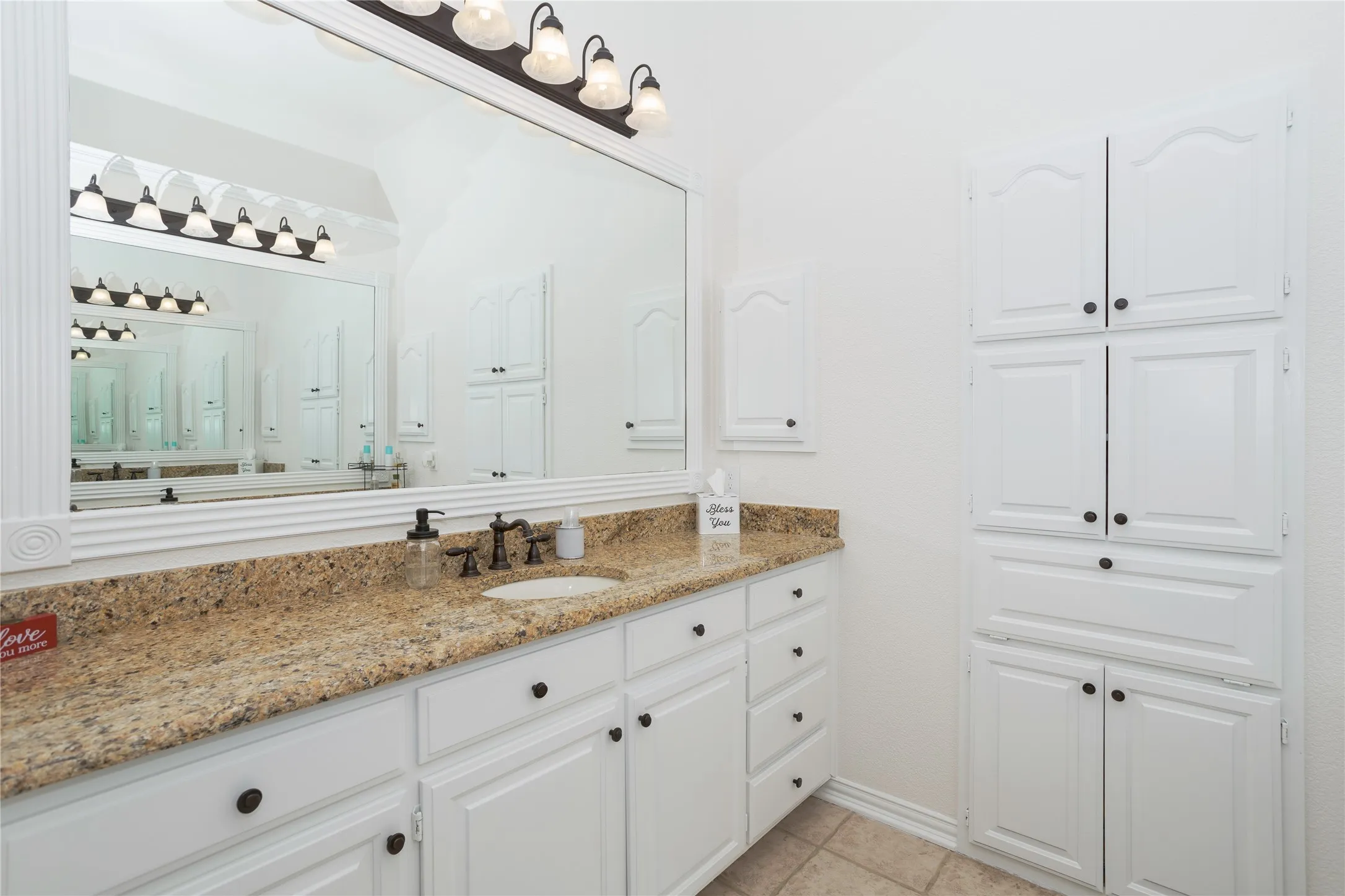 Single Family Residence For Sale in Tarrant County , 5601 Sycamore Drive, Colleyville, Texas 76034, 4 Bedroom, 3 Bathroom, 3 Garage spaces, 3,505 Sqft, built in 1991, mls#21399667, Real Estate Agent in Colleyville, Homes For Sale in Tarrant county, Homes For Sale in Colleyville, Realtor in Colleyville Texas, Real Estate Brokerage Independent Realty Texas, Luminita Cordes Realtor