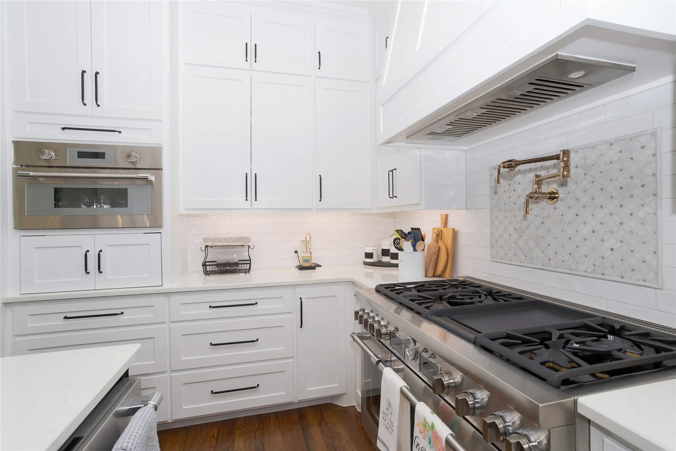Single Family Residence For Sale in Tarrant County , 5601 Sycamore Drive, Colleyville, Texas 76034, 4 Bedroom, 3 Bathroom, 3 Garage spaces, 3,505 Sqft, built in 1991, mls#21399667, Real Estate Agent in Colleyville, Homes For Sale in Tarrant county, Homes For Sale in Colleyville, Realtor in Colleyville Texas, Real Estate Brokerage Independent Realty Texas, Luminita Cordes Realtor