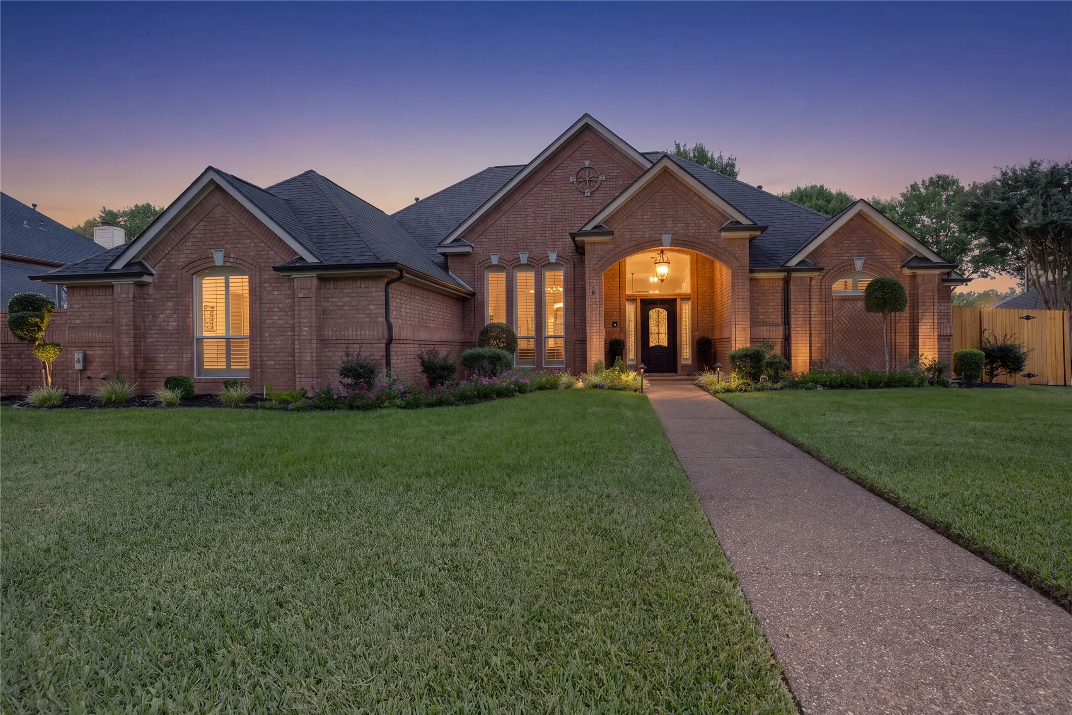 Single Family Residence For Sale in Tarrant County , 5601 Sycamore Drive, Colleyville, Texas 76034, 4 Bedroom, 3 Bathroom, 3 Garage spaces, 3,505 Sqft, built in 1991, mls#21399667, Real Estate Agent in Colleyville, Homes For Sale in Tarrant county, Homes For Sale in Colleyville, Realtor in Colleyville Texas, Real Estate Brokerage Independent Realty Texas, Luminita Cordes Realtor