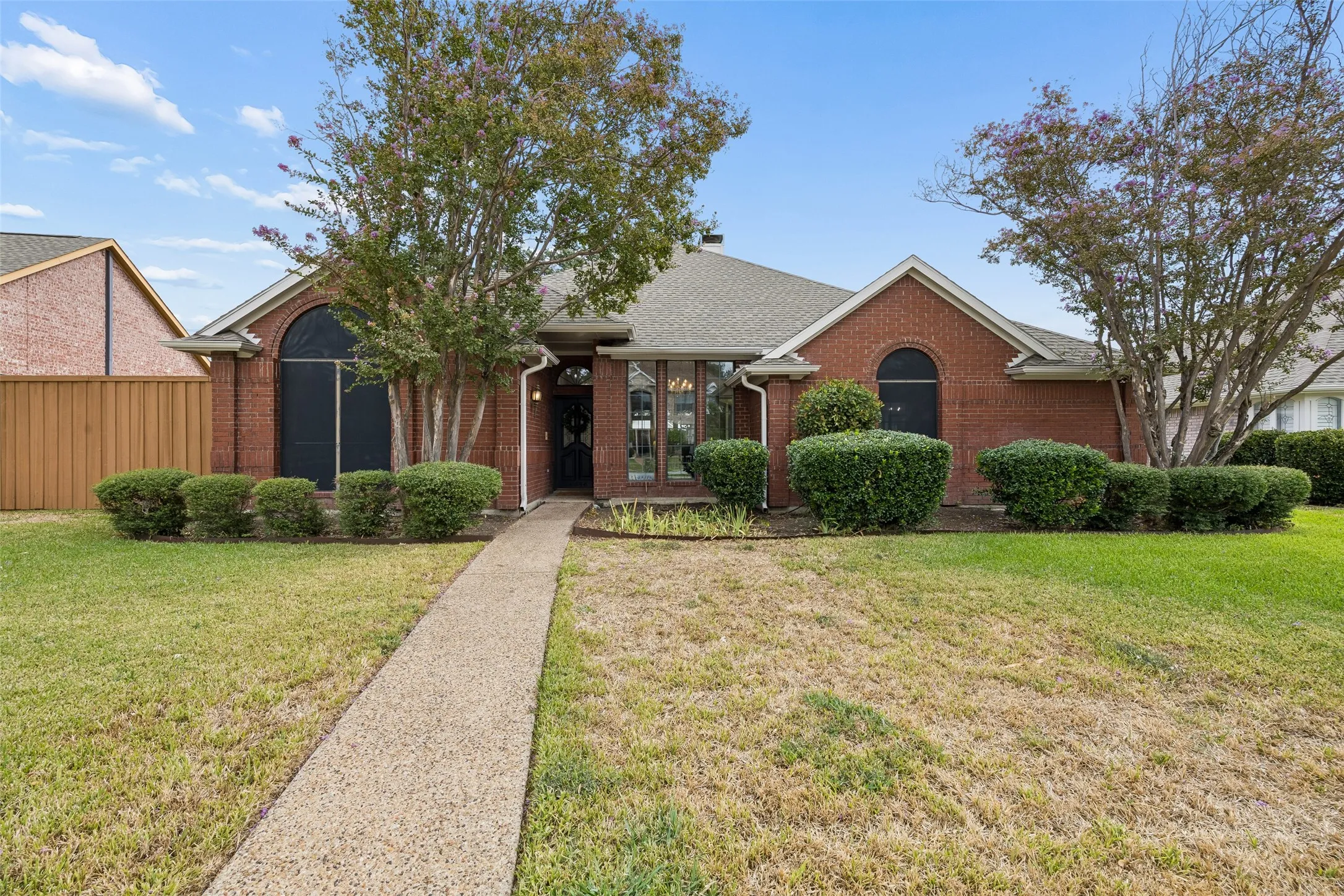 Single Family Residence For Sale in Collin County , 6656 Wickliff Trail, Plano, Texas 75023, 4 Bedroom, 3 Bathroom, 2 Garage spaces, 2,243 Sqft, built in 1988, mls#21398429, Real Estate Agent in Plano, Homes For Sale in Collin county, Homes For Sale in Plano, Realtor in Plano Texas, Real Estate Brokerage Independent Realty Texas, Luminita Cordes Realtor