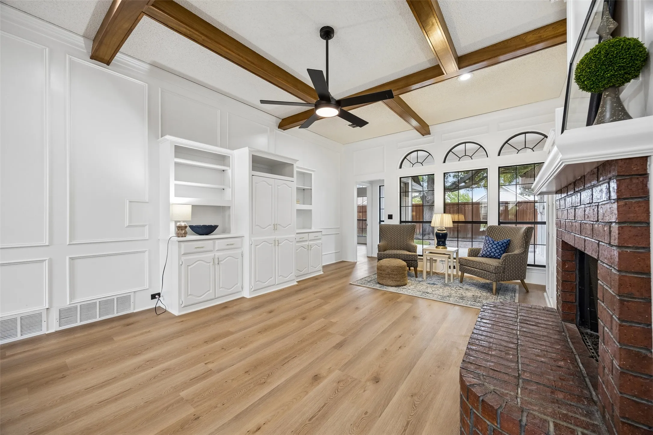 Single Family Residence For Sale in Collin County , 6656 Wickliff Trail, Plano, Texas 75023, 4 Bedroom, 3 Bathroom, 2 Garage spaces, 2,243 Sqft, built in 1988, mls#21398429, Real Estate Agent in Plano, Homes For Sale in Collin county, Homes For Sale in Plano, Realtor in Plano Texas, Real Estate Brokerage Independent Realty Texas, Luminita Cordes Realtor
