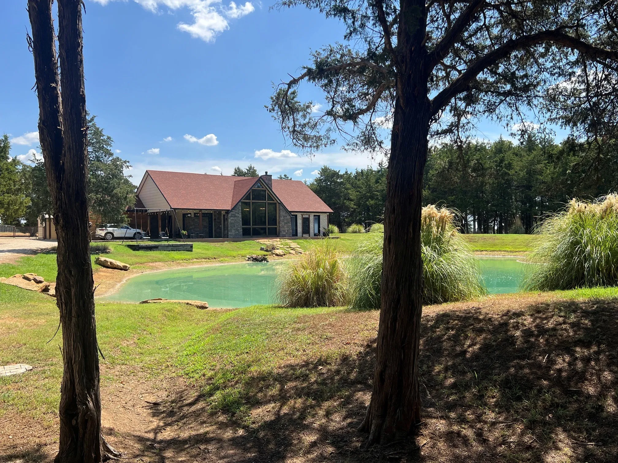 Home visible from entry drive