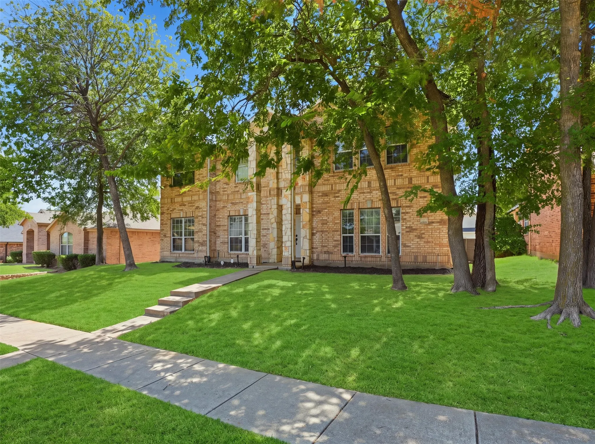 Single Family Residence For Sale in Dallas County , 2159 Fair Weather Drive, Lancaster, Texas 75146, 4 Bedroom, 3 Bathroom, 2 Garage spaces, 3,232 Sqft, built in 2006, mls#21401003, Real Estate Agent in Lancaster, Homes For Sale in Dallas county, Homes For Sale in Lancaster, Realtor in Lancaster Texas, Real Estate Brokerage Independent Realty Texas, Luminita Cordes Realtor