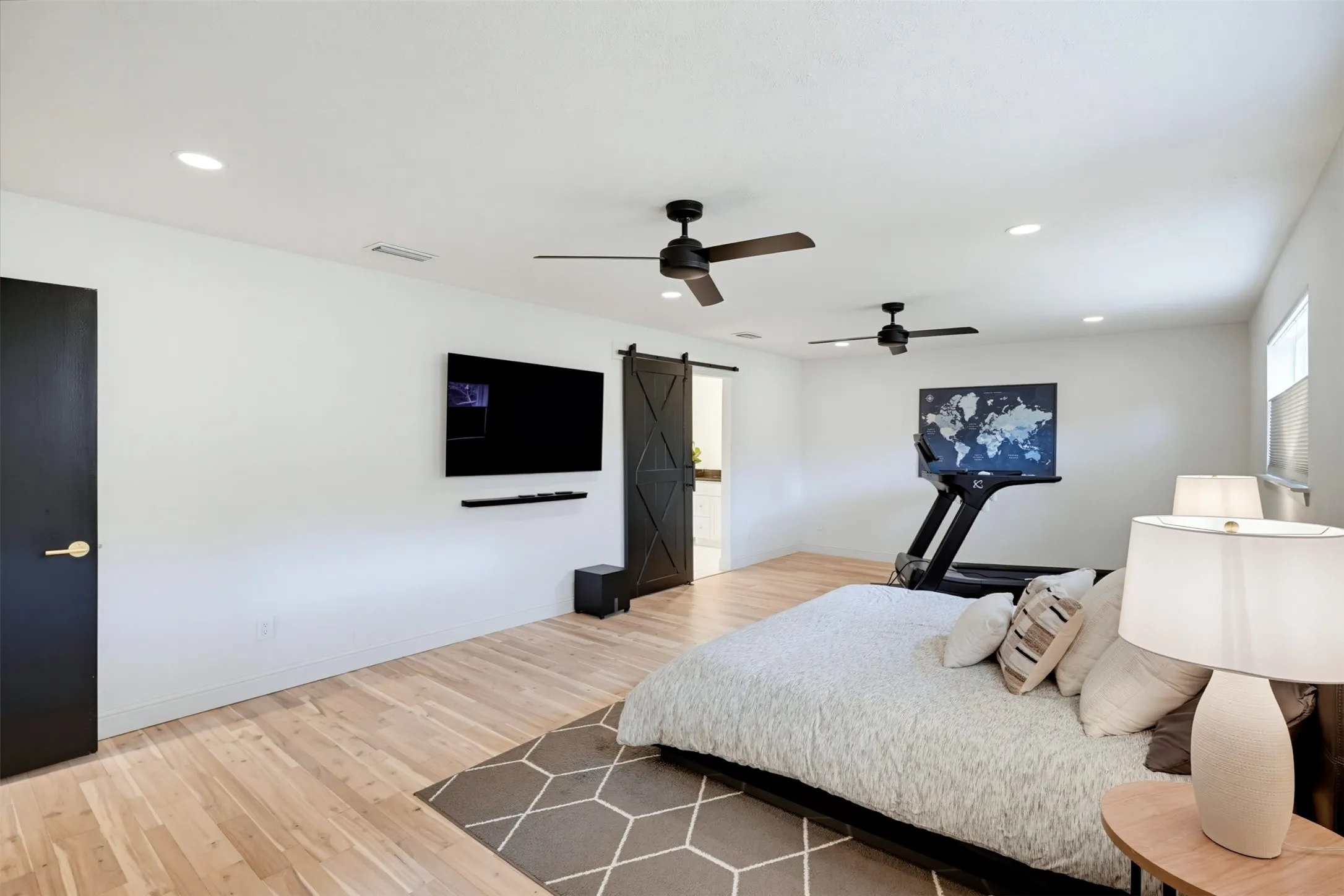 Single Family Residence For Sale in Collin County , 2914 Whitemarsh Circle, Richardson, Texas 75080, 3 Bedroom, 2 Bathroom, 2 Garage spaces, 2,346 Sqft, built in 1966, mls#21398030, Real Estate Agent in Richardson, Homes For Sale in Collin county, Homes For Sale in Richardson, Realtor in Richardson Texas, Real Estate Brokerage Independent Realty Texas, Luminita Cordes Realtor