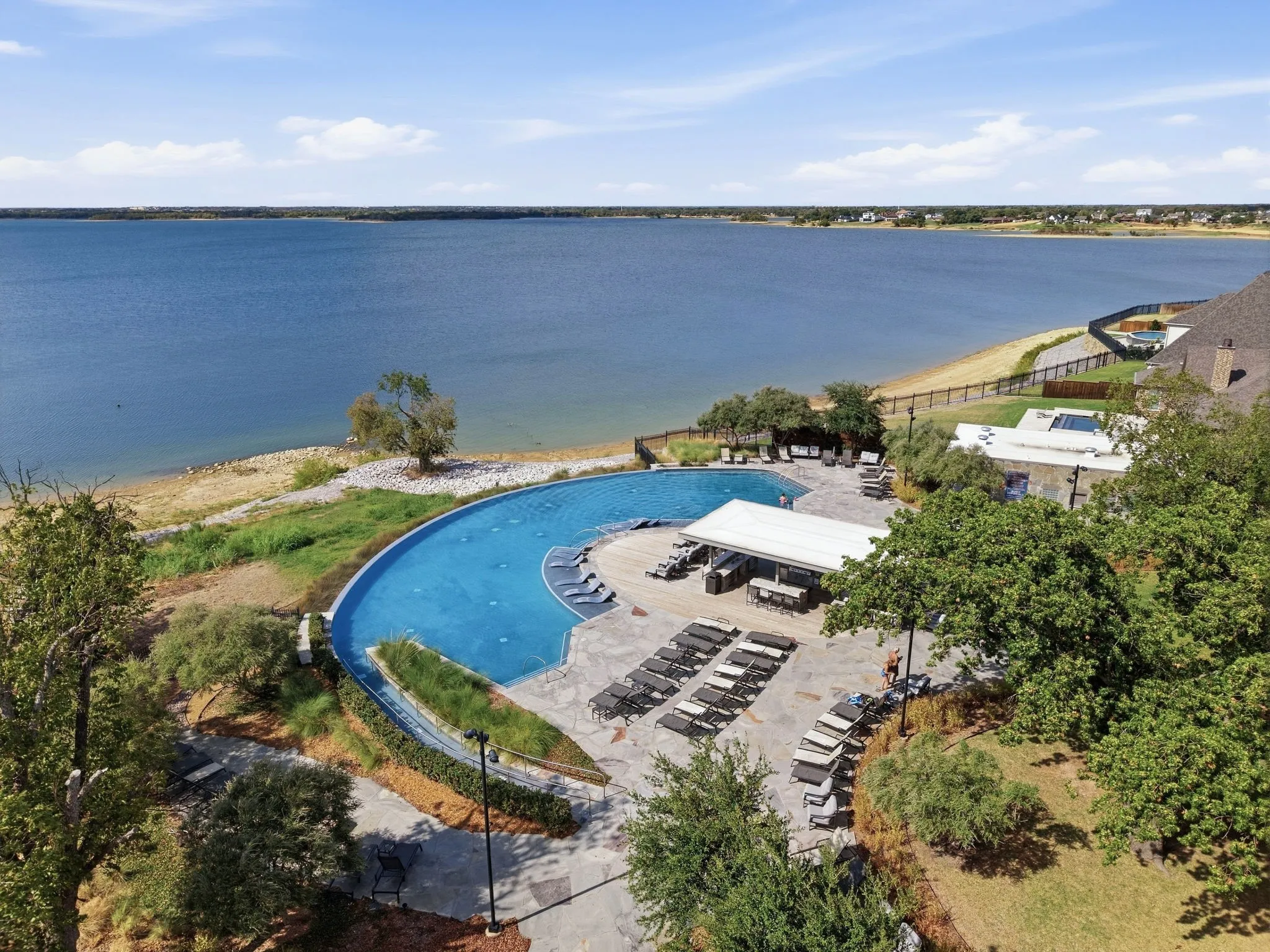 Single Family Residence For Sale in Denton County , 3604 Bankside, The Colony, Texas 75056, 5 Bedroom, 4 Bathroom, 3 Garage spaces, 4,446 Sqft, built in 2016, mls#21400789, Real Estate Agent in The Colony, Homes For Sale in Denton county, Homes For Sale in The Colony, Realtor in The Colony Texas, Real Estate Brokerage Independent Realty Texas, Luminita Cordes Realtor