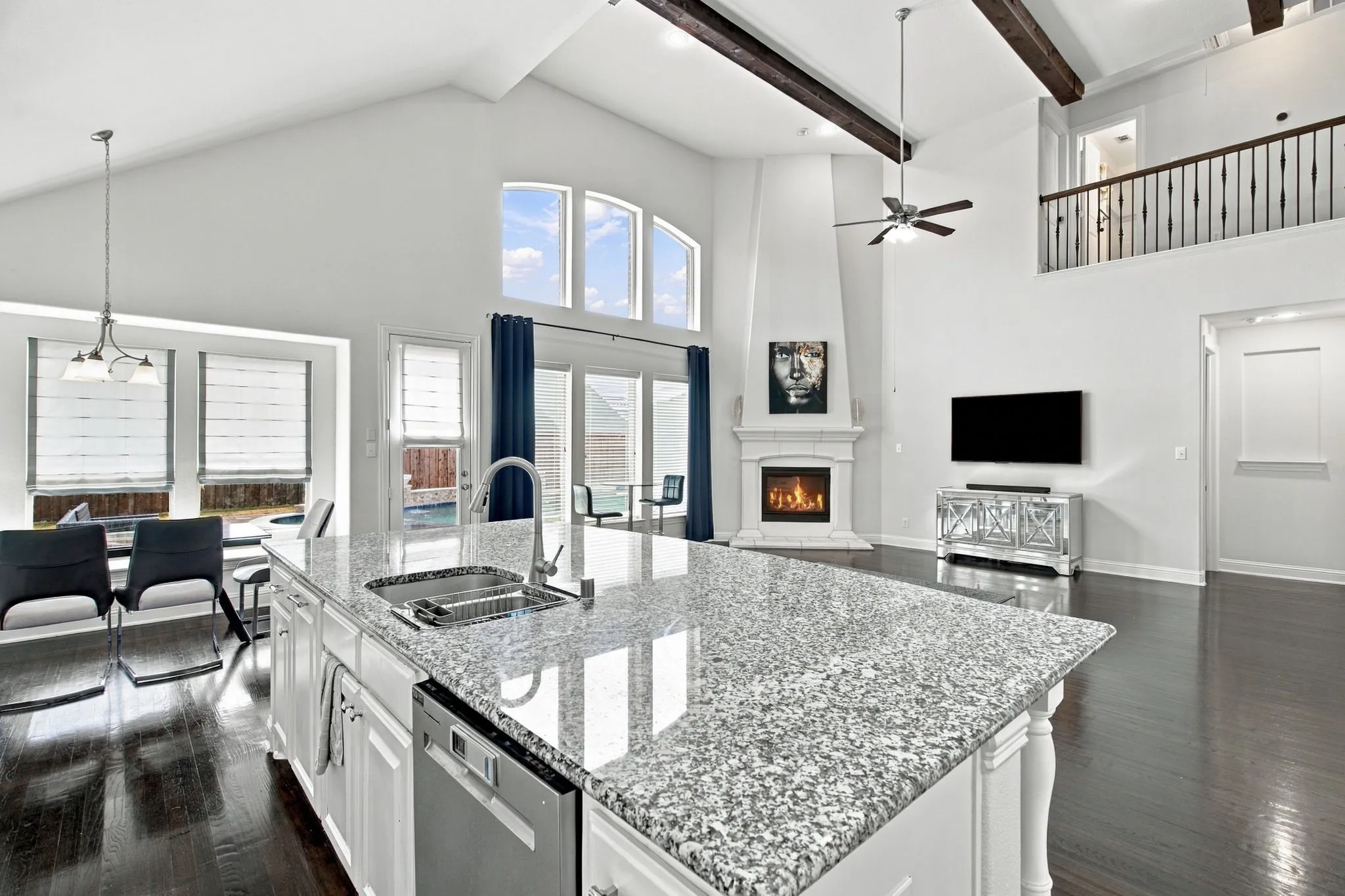 Single Family Residence For Sale in Denton County , 3604 Bankside, The Colony, Texas 75056, 5 Bedroom, 4 Bathroom, 3 Garage spaces, 4,446 Sqft, built in 2016, mls#21400789, Real Estate Agent in The Colony, Homes For Sale in Denton county, Homes For Sale in The Colony, Realtor in The Colony Texas, Real Estate Brokerage Independent Realty Texas, Luminita Cordes Realtor