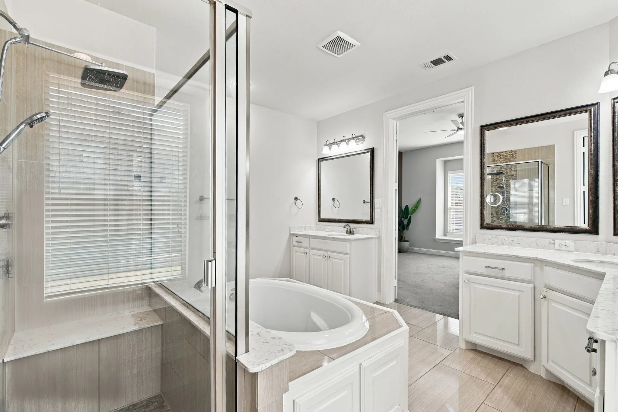 Single Family Residence For Sale in Denton County , 3604 Bankside, The Colony, Texas 75056, 5 Bedroom, 4 Bathroom, 3 Garage spaces, 4,446 Sqft, built in 2016, mls#21400789, Real Estate Agent in The Colony, Homes For Sale in Denton county, Homes For Sale in The Colony, Realtor in The Colony Texas, Real Estate Brokerage Independent Realty Texas, Luminita Cordes Realtor