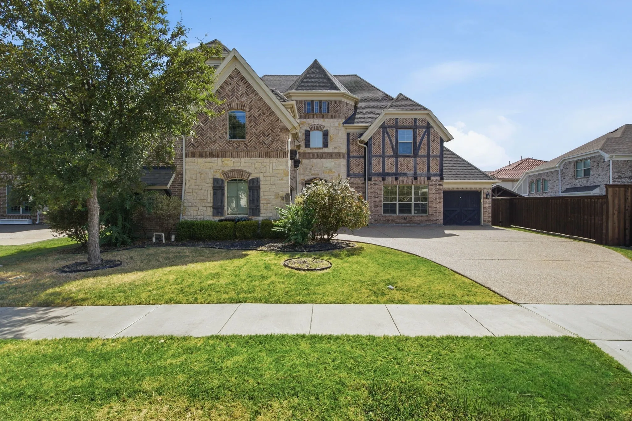 Single Family Residence For Sale in Denton County , 3604 Bankside, The Colony, Texas 75056, 5 Bedroom, 4 Bathroom, 3 Garage spaces, 4,446 Sqft, built in 2016, mls#21400789, Real Estate Agent in The Colony, Homes For Sale in Denton county, Homes For Sale in The Colony, Realtor in The Colony Texas, Real Estate Brokerage Independent Realty Texas, Luminita Cordes Realtor