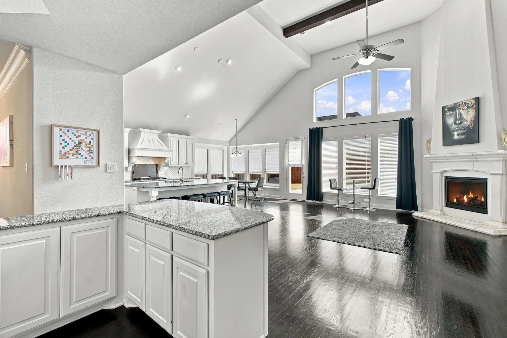 Single Family Residence For Sale in Denton County , 3604 Bankside, The Colony, Texas 75056, 5 Bedroom, 4 Bathroom, 3 Garage spaces, 4,446 Sqft, built in 2016, mls#21400789, Real Estate Agent in The Colony, Homes For Sale in Denton county, Homes For Sale in The Colony, Realtor in The Colony Texas, Real Estate Brokerage Independent Realty Texas, Luminita Cordes Realtor