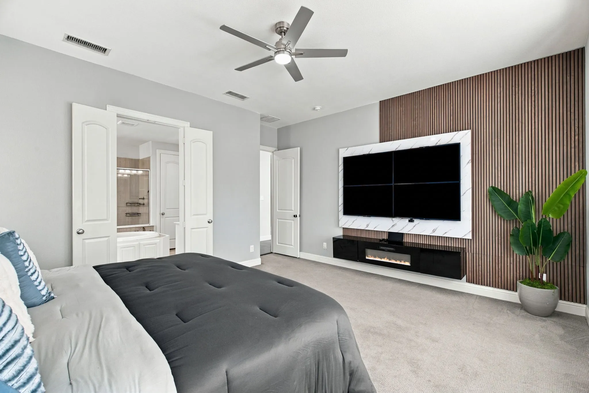 Single Family Residence For Sale in Denton County , 3604 Bankside, The Colony, Texas 75056, 5 Bedroom, 4 Bathroom, 3 Garage spaces, 4,446 Sqft, built in 2016, mls#21400789, Real Estate Agent in The Colony, Homes For Sale in Denton county, Homes For Sale in The Colony, Realtor in The Colony Texas, Real Estate Brokerage Independent Realty Texas, Luminita Cordes Realtor