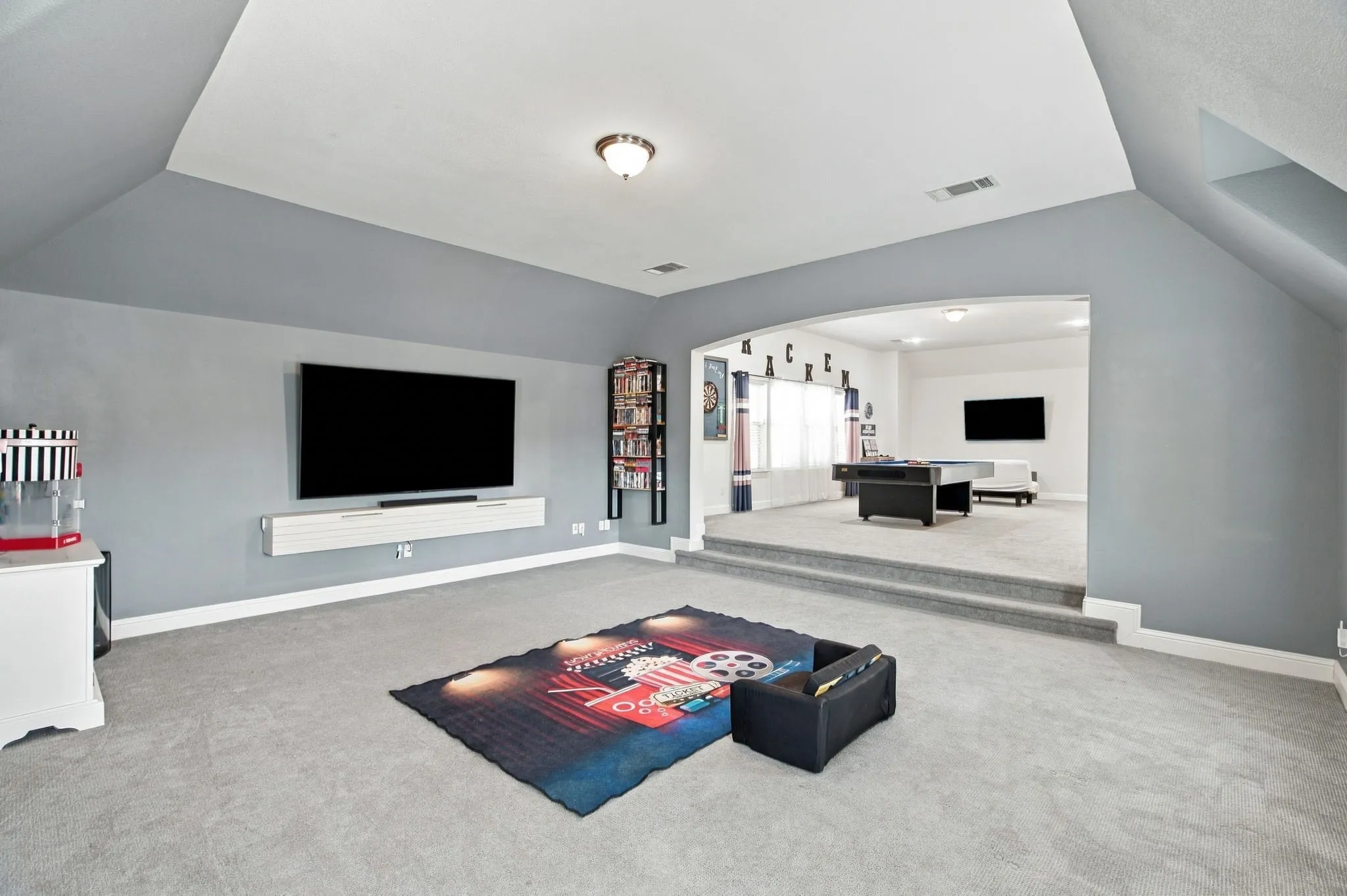 Single Family Residence For Sale in Denton County , 3604 Bankside, The Colony, Texas 75056, 5 Bedroom, 4 Bathroom, 3 Garage spaces, 4,446 Sqft, built in 2016, mls#21400789, Real Estate Agent in The Colony, Homes For Sale in Denton county, Homes For Sale in The Colony, Realtor in The Colony Texas, Real Estate Brokerage Independent Realty Texas, Luminita Cordes Realtor