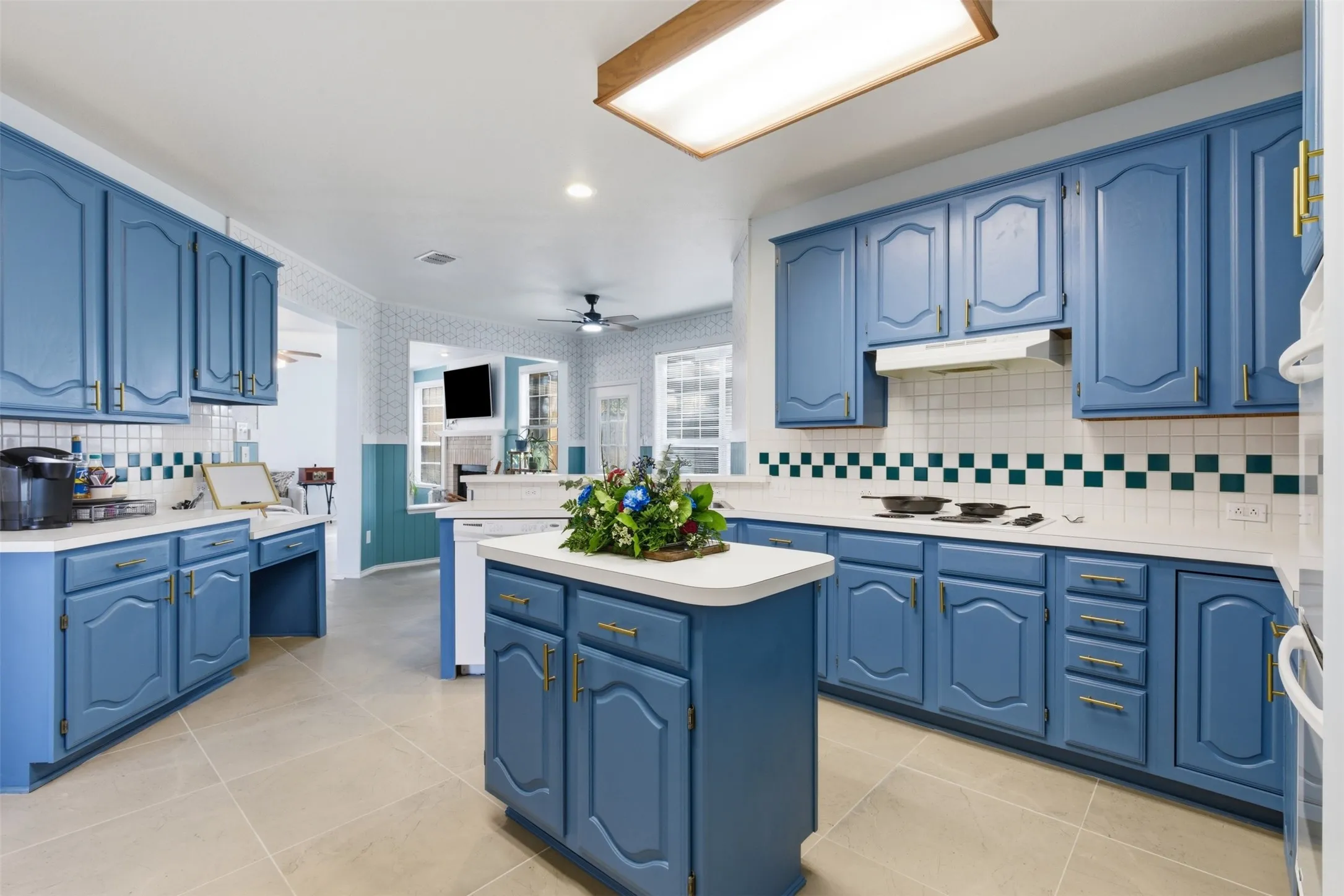 Single Family Residence For Sale in Denton County , 4521 Newport Drive, The Colony, Texas 75056, 4 Bedroom, 3 Bathroom, 2 Garage spaces, 2,831 Sqft, built in 1996, mls#21399794, Real Estate Agent in The Colony, Homes For Sale in Denton county, Homes For Sale in The Colony, Realtor in The Colony Texas, Real Estate Brokerage Independent Realty Texas, Luminita Cordes Realtor