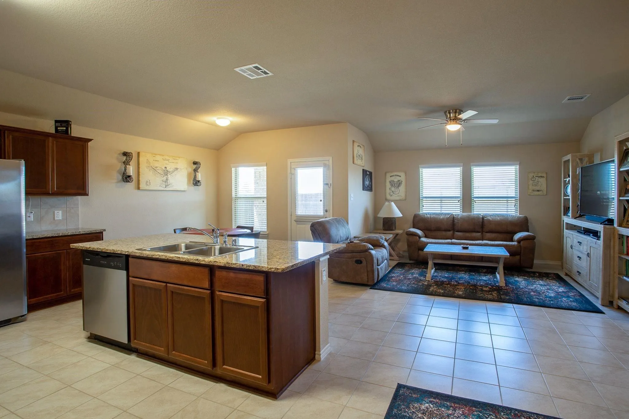 Single Family Residence For Rent in Rockwall County , 1063 Decker Drive, Fate, Texas 75189, 4 Bedroom, 2 Bathroom, 2 Garage spaces, 1,584 Sqft, built in 2017, mls#21401030, Real Estate Agent in Fate, Homes For Rent in Rockwall county, Homes For Rent in Fate, Realtor in Fate Texas, Real Estate Brokerage Independent Realty Texas, Luminita Cordes Realtor