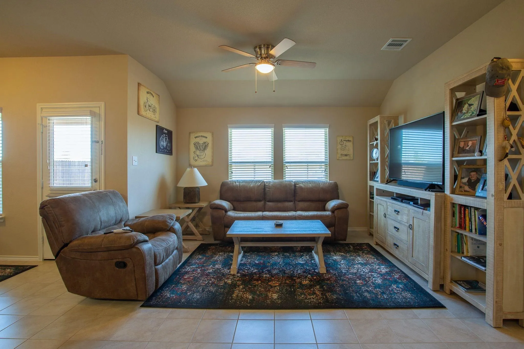 Single Family Residence For Rent in Rockwall County , 1063 Decker Drive, Fate, Texas 75189, 4 Bedroom, 2 Bathroom, 2 Garage spaces, 1,584 Sqft, built in 2017, mls#21401030, Real Estate Agent in Fate, Homes For Rent in Rockwall county, Homes For Rent in Fate, Realtor in Fate Texas, Real Estate Brokerage Independent Realty Texas, Luminita Cordes Realtor