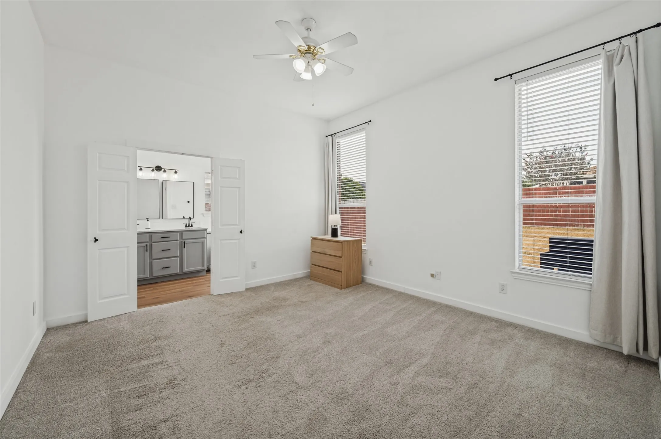 Single Family Residence For Sale in Denton County , 1063 Port Sullivan Drive, Little Elm, Texas 75068, 3 Bedroom, 2 Bathroom, 3 Garage spaces, 1,364 Sqft, built in 2002, mls#21398488, Real Estate Agent in Little Elm, Homes For Sale in Denton county, Homes For Sale in Little Elm, Realtor in Little Elm Texas, Real Estate Brokerage Independent Realty Texas, Luminita Cordes Realtor
