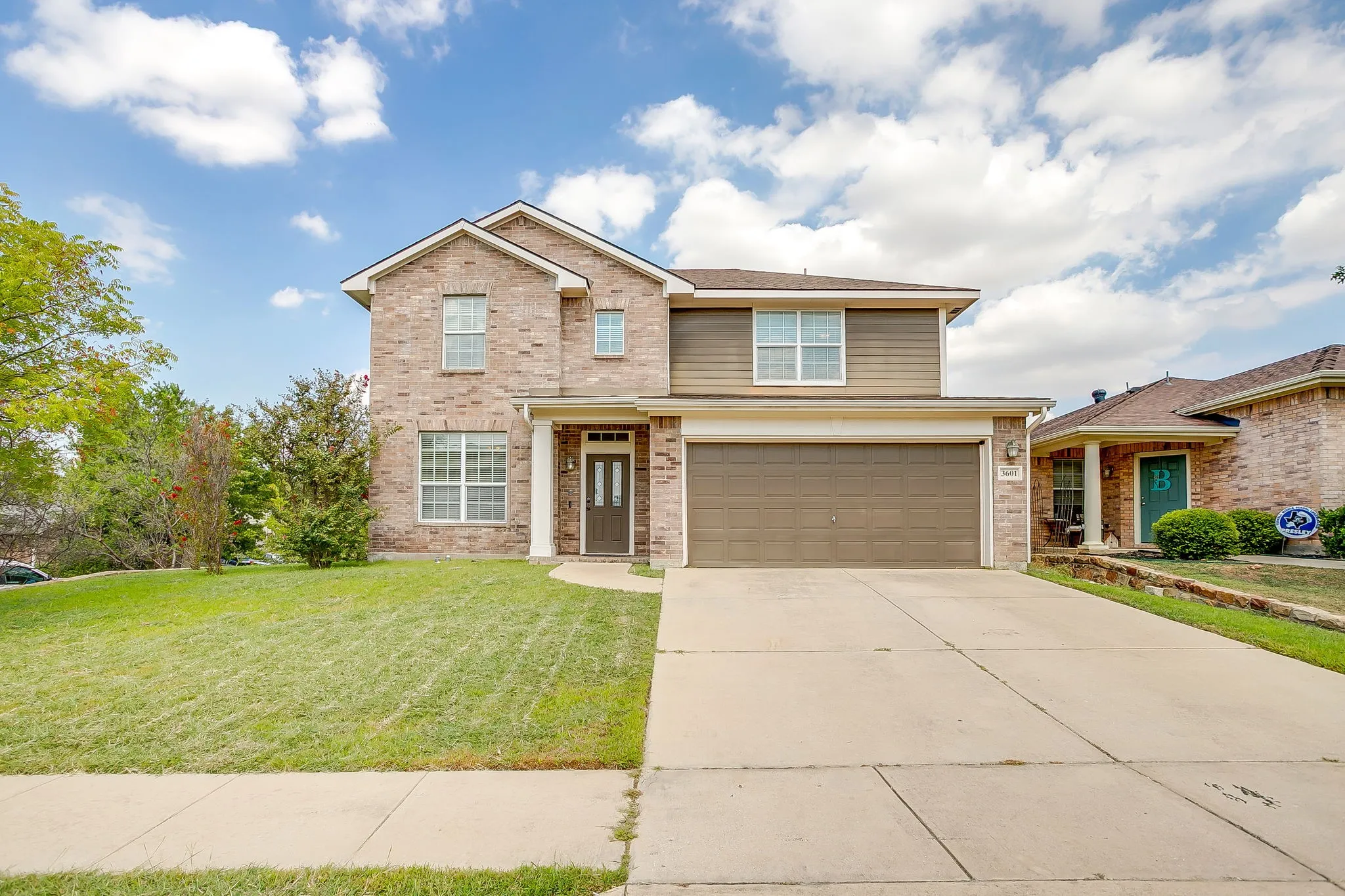 Single Family Residence For Sale in Tarrant County , 3601 Hudgins Ranch Road, Fort Worth, Texas 76262, 4 Bedroom, 3 Bathroom, 2 Garage spaces, 2,536 Sqft, built in 2008, mls#21397713, Real Estate Agent in Fort Worth, Homes For Sale in Tarrant county, Homes For Sale in Fort Worth, Realtor in Fort Worth Texas, Real Estate Brokerage Independent Realty Texas, Luminita Cordes Realtor