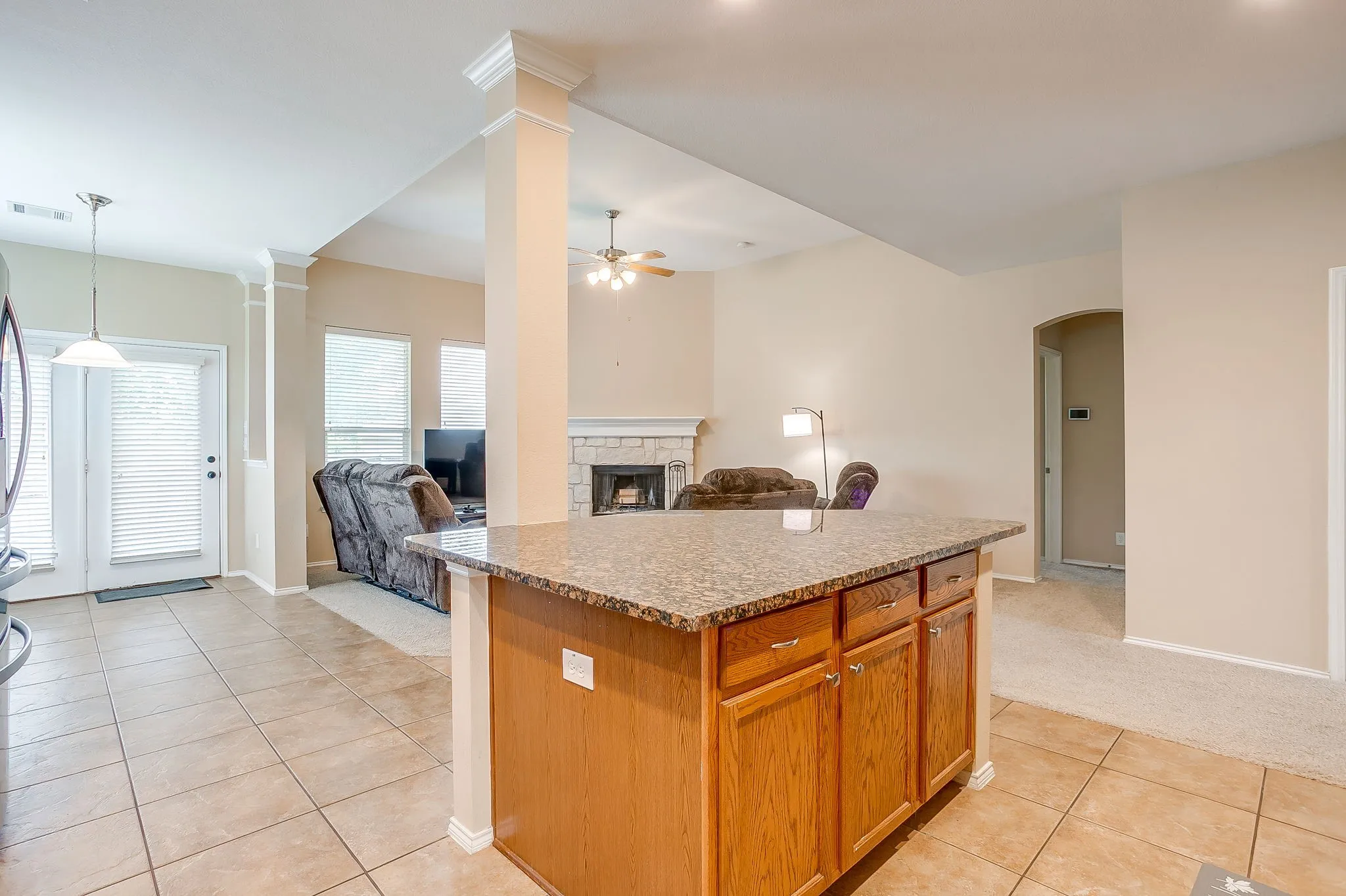 Single Family Residence For Sale in Tarrant County , 3601 Hudgins Ranch Road, Fort Worth, Texas 76262, 4 Bedroom, 3 Bathroom, 2 Garage spaces, 2,536 Sqft, built in 2008, mls#21397713, Real Estate Agent in Fort Worth, Homes For Sale in Tarrant county, Homes For Sale in Fort Worth, Realtor in Fort Worth Texas, Real Estate Brokerage Independent Realty Texas, Luminita Cordes Realtor