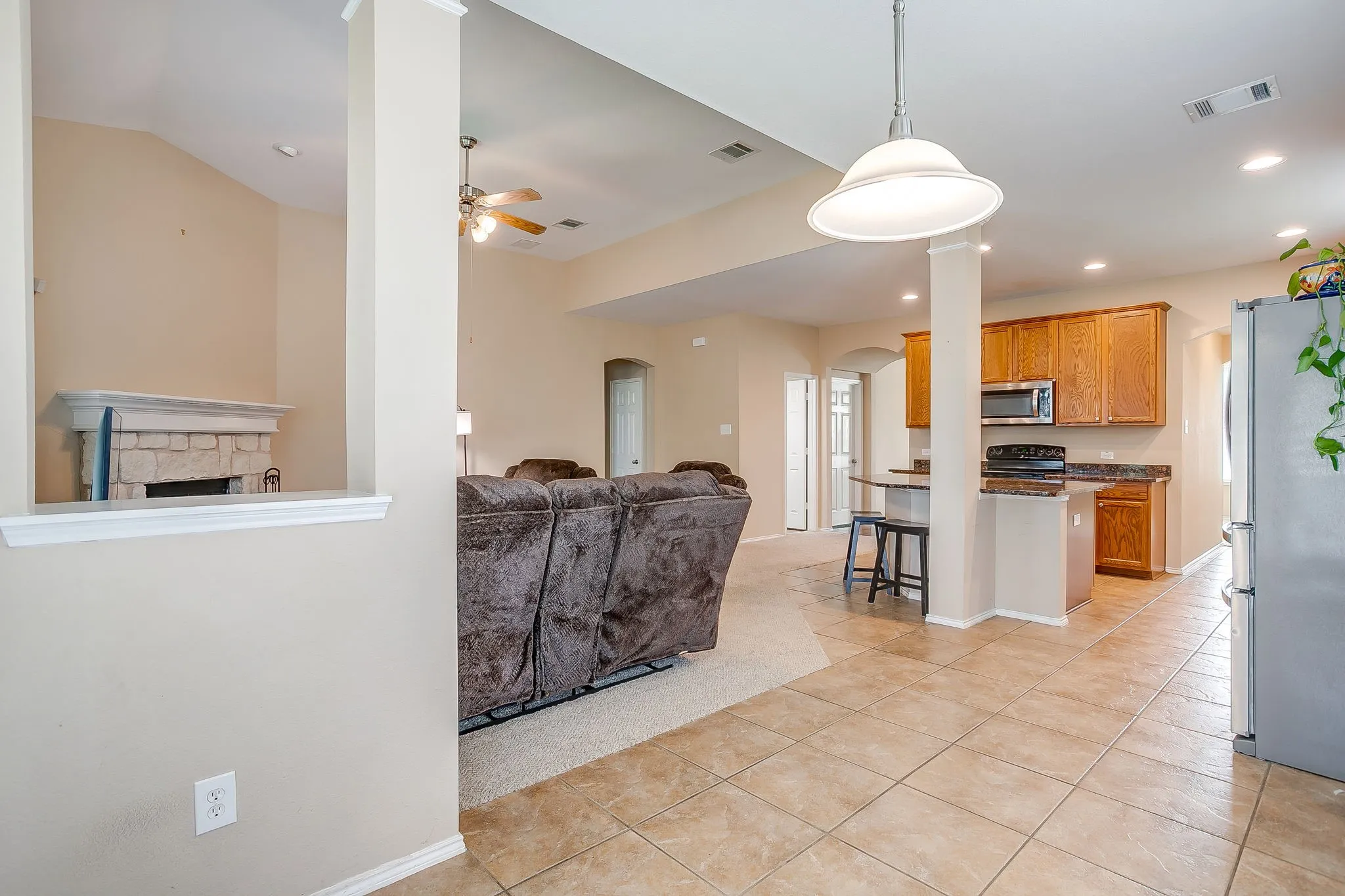 Single Family Residence For Sale in Tarrant County , 3601 Hudgins Ranch Road, Fort Worth, Texas 76262, 4 Bedroom, 3 Bathroom, 2 Garage spaces, 2,536 Sqft, built in 2008, mls#21397713, Real Estate Agent in Fort Worth, Homes For Sale in Tarrant county, Homes For Sale in Fort Worth, Realtor in Fort Worth Texas, Real Estate Brokerage Independent Realty Texas, Luminita Cordes Realtor