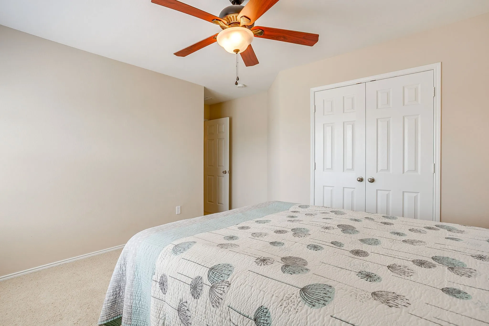 Single Family Residence For Sale in Tarrant County , 3601 Hudgins Ranch Road, Fort Worth, Texas 76262, 4 Bedroom, 3 Bathroom, 2 Garage spaces, 2,536 Sqft, built in 2008, mls#21397713, Real Estate Agent in Fort Worth, Homes For Sale in Tarrant county, Homes For Sale in Fort Worth, Realtor in Fort Worth Texas, Real Estate Brokerage Independent Realty Texas, Luminita Cordes Realtor