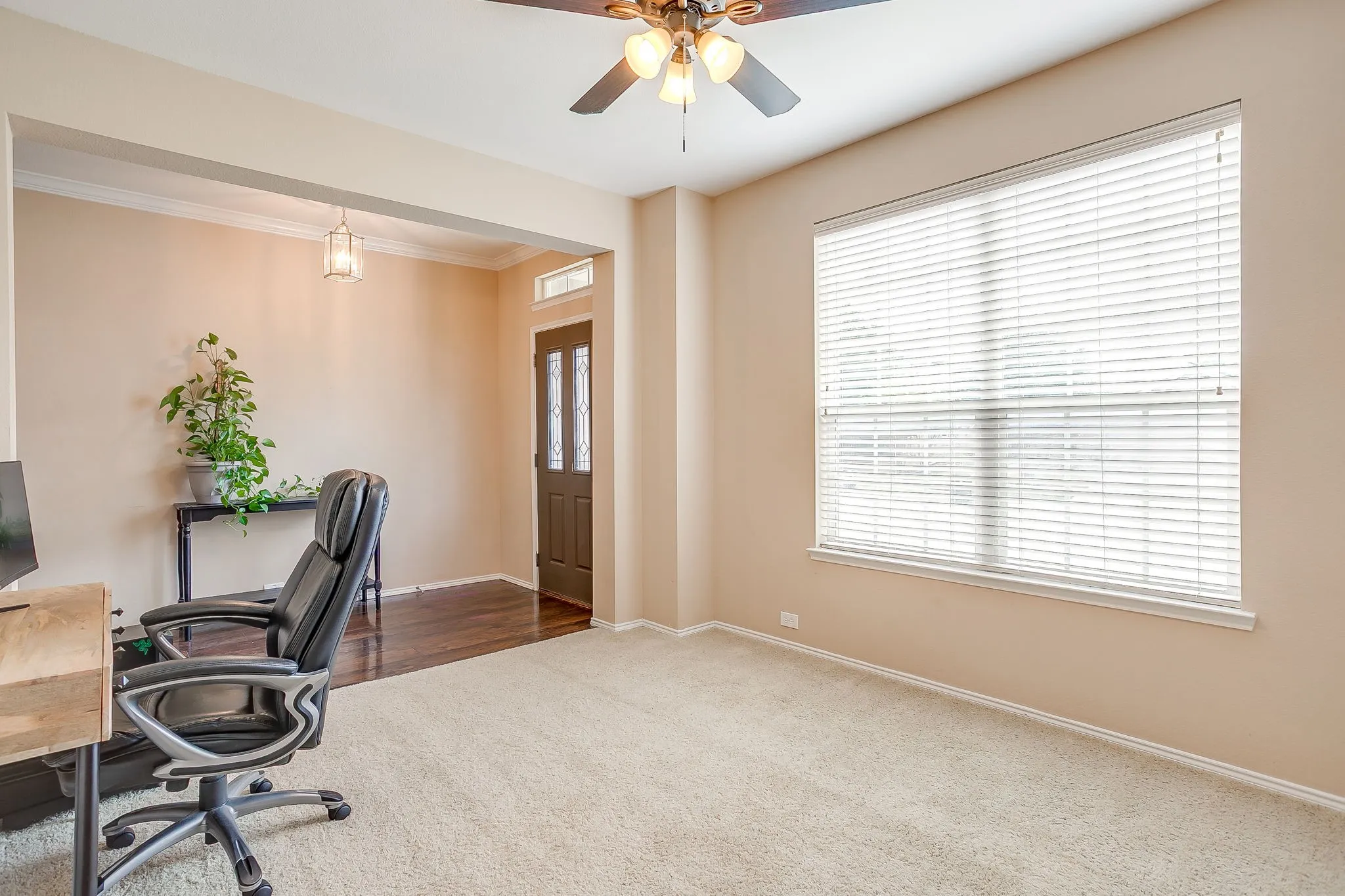 Single Family Residence For Sale in Tarrant County , 3601 Hudgins Ranch Road, Fort Worth, Texas 76262, 4 Bedroom, 3 Bathroom, 2 Garage spaces, 2,536 Sqft, built in 2008, mls#21397713, Real Estate Agent in Fort Worth, Homes For Sale in Tarrant county, Homes For Sale in Fort Worth, Realtor in Fort Worth Texas, Real Estate Brokerage Independent Realty Texas, Luminita Cordes Realtor