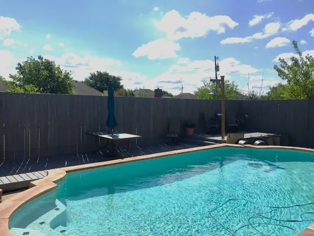 Single Family Residence For Sale in Rockwall County , 408 Er Ellis, Fate, Texas 75087, 3 Bedroom, 2 Bathroom, 2 Garage spaces, 1,278 Sqft, built in 1998, mls#21400831, Real Estate Agent in Fate, Homes For Sale in Rockwall county, Homes For Sale in Fate, Realtor in Fate Texas, Real Estate Brokerage Independent Realty Texas, Luminita Cordes Realtor