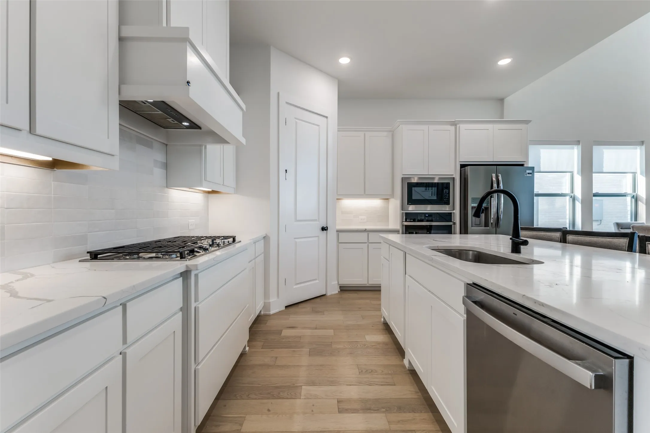 Single Family Residence For Sale in Rockwall County , 252 Golden Run Drive, Fate, Texas 75189, 5 Bedroom, 3 Bathroom, 2 Garage spaces, 3,532 Sqft, built in 2024, mls#21398650, Real Estate Agent in Fate, Homes For Sale in Rockwall county, Homes For Sale in Fate, Realtor in Fate Texas, Real Estate Brokerage Independent Realty Texas, Luminita Cordes Realtor