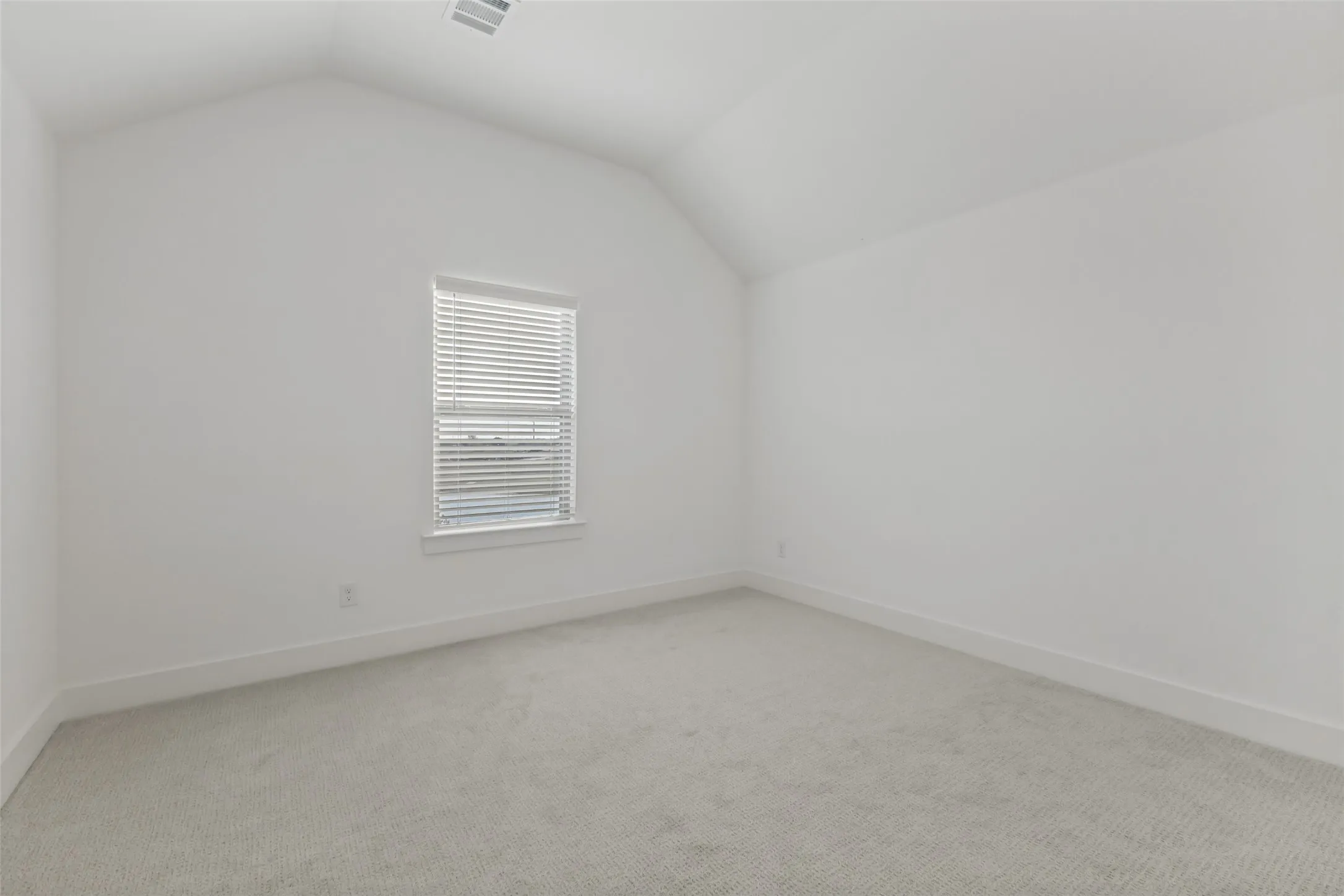 Single Family Residence For Sale in Rockwall County , 252 Golden Run Drive, Fate, Texas 75189, 5 Bedroom, 3 Bathroom, 2 Garage spaces, 3,532 Sqft, built in 2024, mls#21398650, Real Estate Agent in Fate, Homes For Sale in Rockwall county, Homes For Sale in Fate, Realtor in Fate Texas, Real Estate Brokerage Independent Realty Texas, Luminita Cordes Realtor