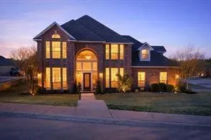 Single Family Residence For Sale in Rockwall County , 1390 Shores Boulevard, Rockwall, Texas 75087, 4 Bedroom, 4 Bathroom, 2 Garage spaces, 2,932 Sqft, built in 1994, mls#21399160, Real Estate Agent in Rockwall, Homes For Sale in Rockwall county, Homes For Sale in Rockwall, Realtor in Rockwall Texas, Real Estate Brokerage Independent Realty Texas, Luminita Cordes Realtor