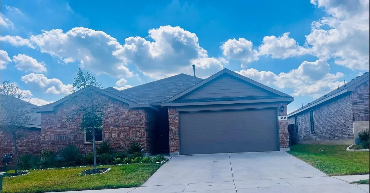 Single Family Residence For Rent in Denton County , 16541 Milwaukee Street, Justin, Texas 76247, 3 Bedroom, 2 Bathroom, 2 Garage spaces, 1,452 Sqft, built in 2022, mls#21401038, Real Estate Agent in Justin, Homes For Rent in Denton county, Homes For Rent in Justin, Realtor in Justin Texas, Real Estate Brokerage Independent Realty Texas, Luminita Cordes Realtor